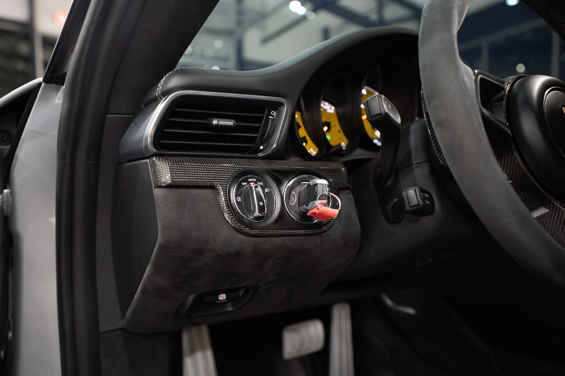 mph014_1489958337_11863_p15_l_8e5e45ffc5