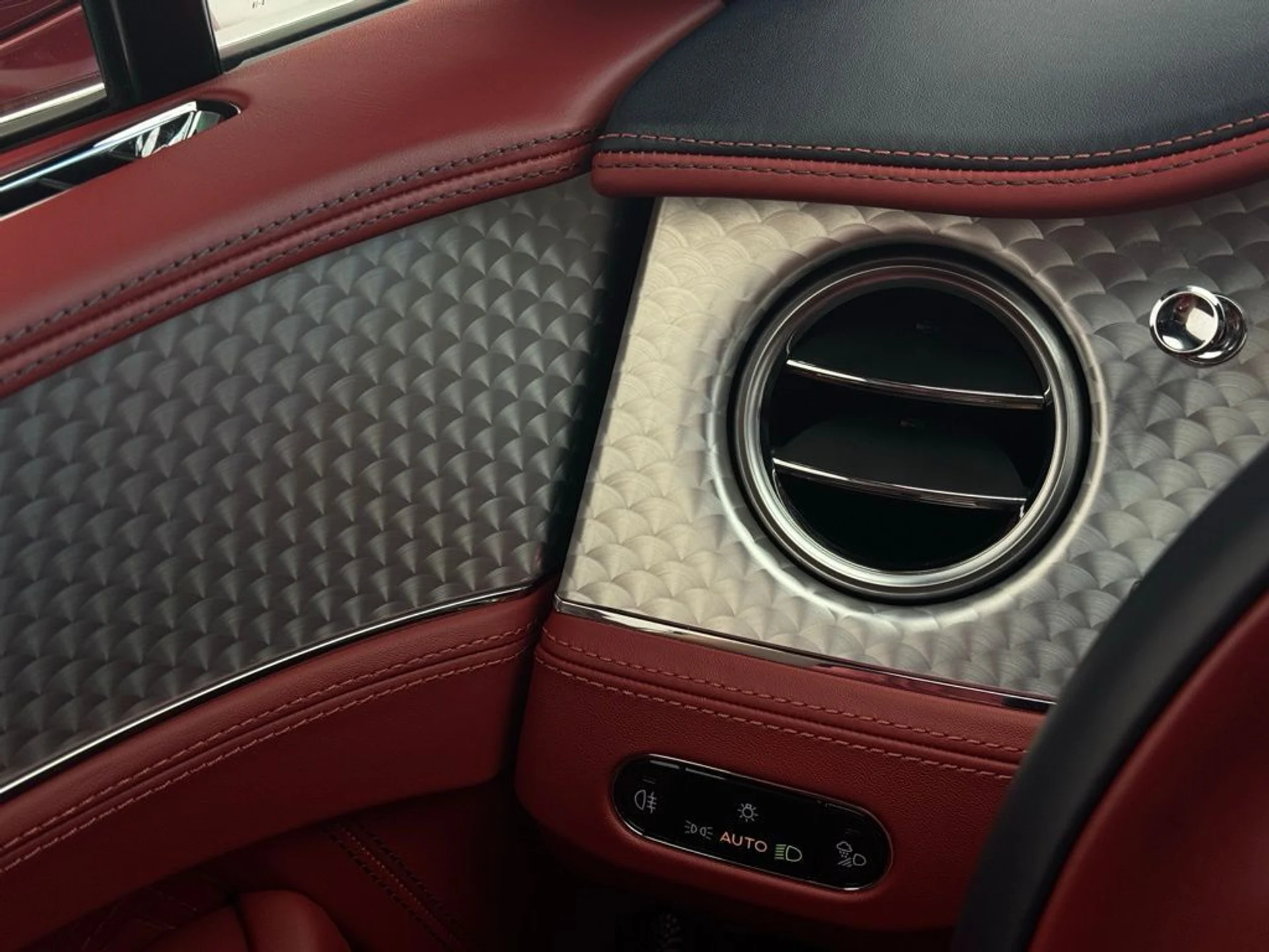 mph014_1493137352_umd39teqf9h9ao1r9g4sidxqagky_2b5f74f070