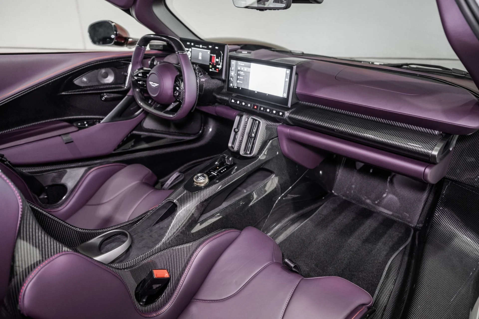 mph014_1497963765_New_2026_ASTON_MARTIN_VALHALLA_1775946933_8c132629f0