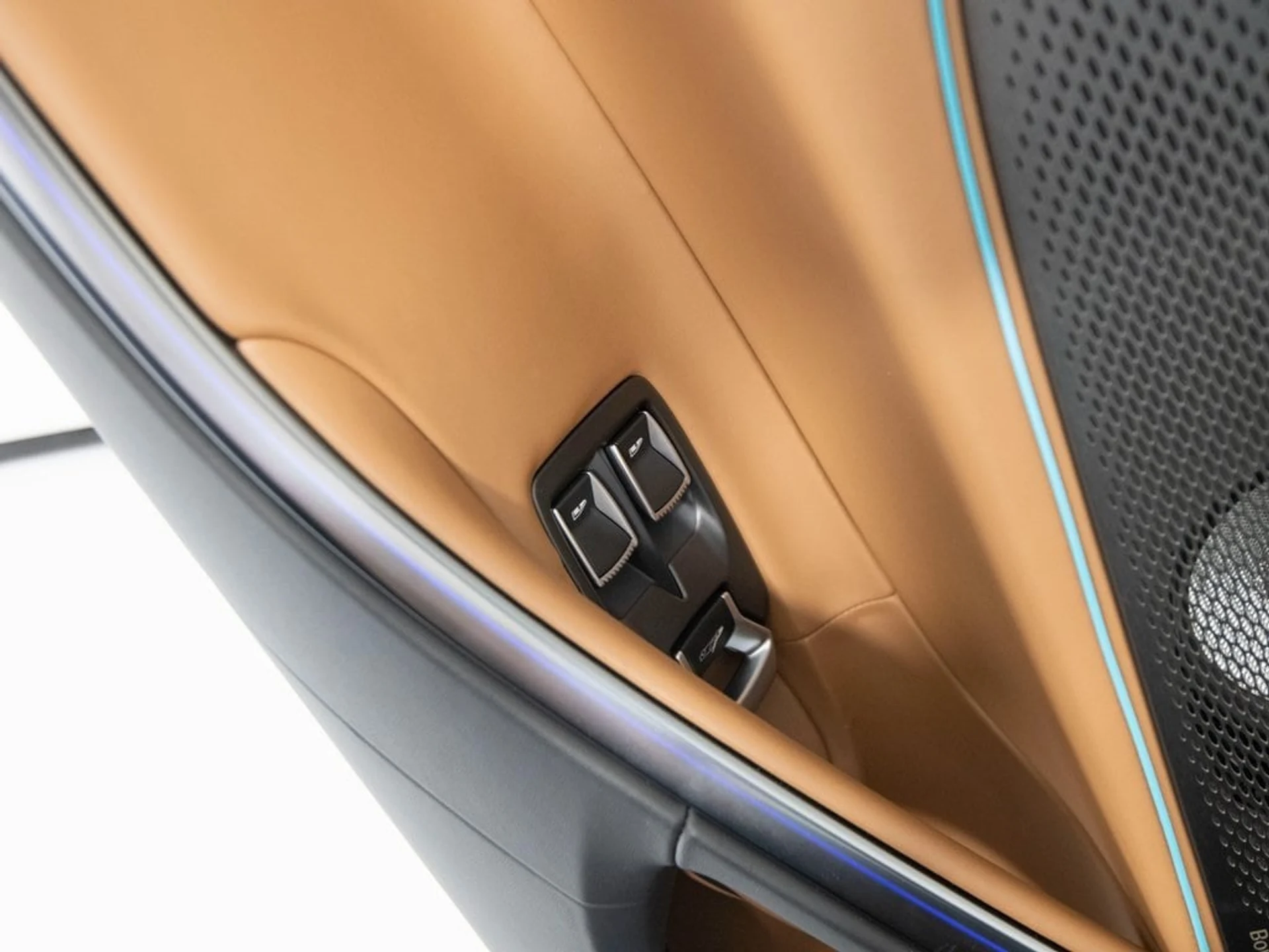 mph014_1499388684_8d942798bb6a68ca8ffcc7e1c40fcfa7x_e73706b550