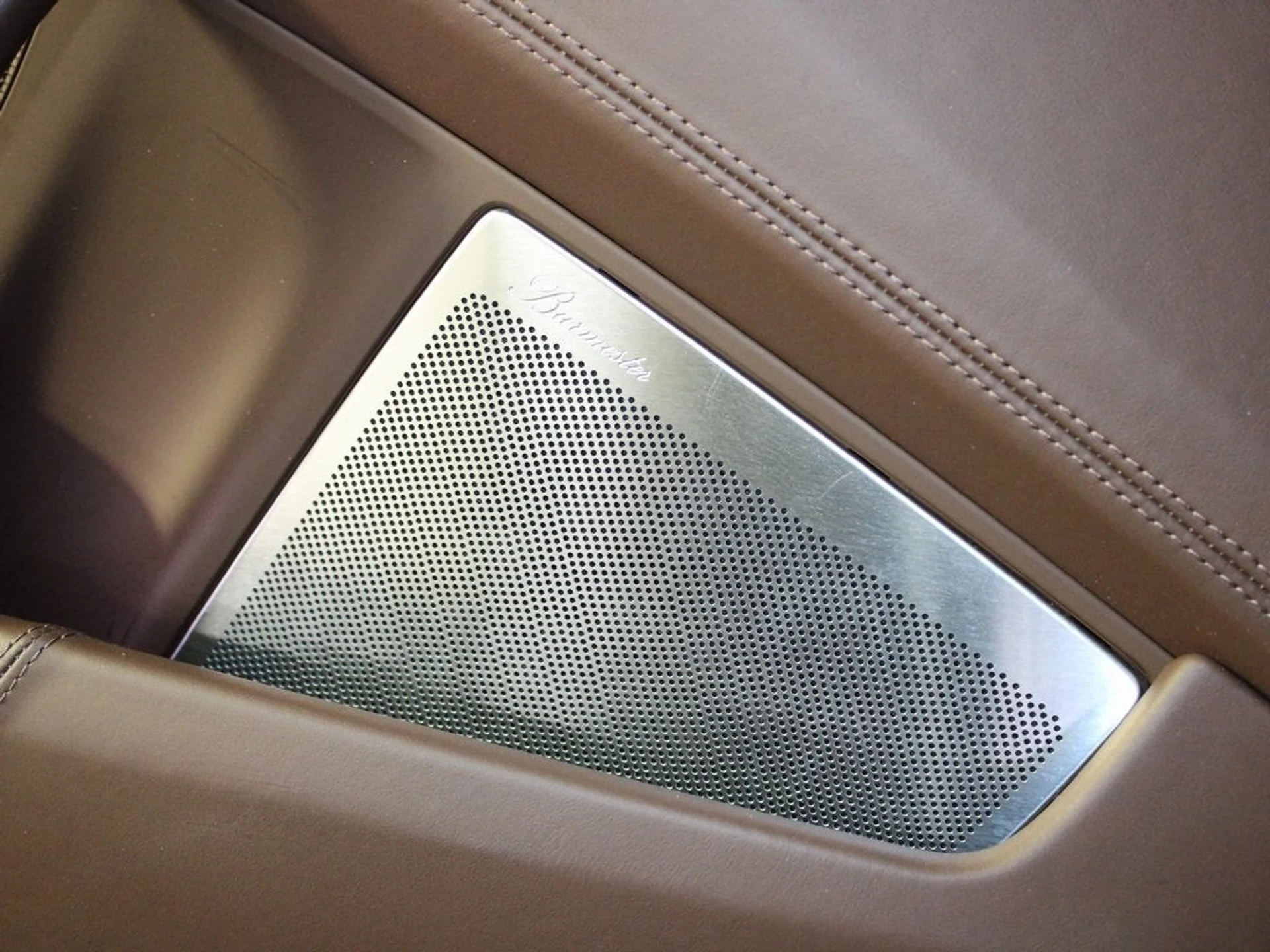 mph014_150030412_15_f73bc473f2