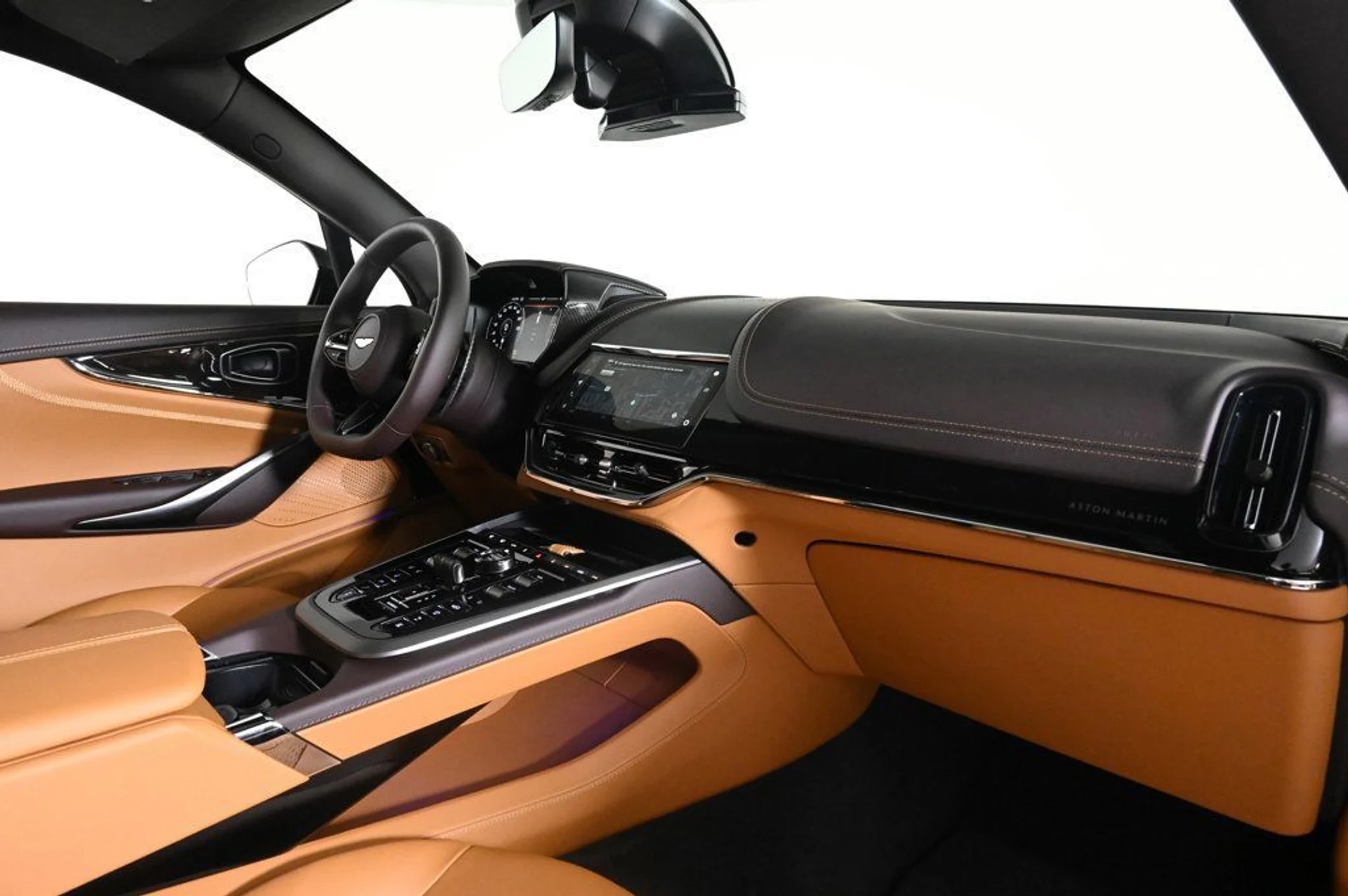 mph014_1500537507_new_2026_aston_martin_dbx_707awd_11350_22961642_14_1024_95ba89072d