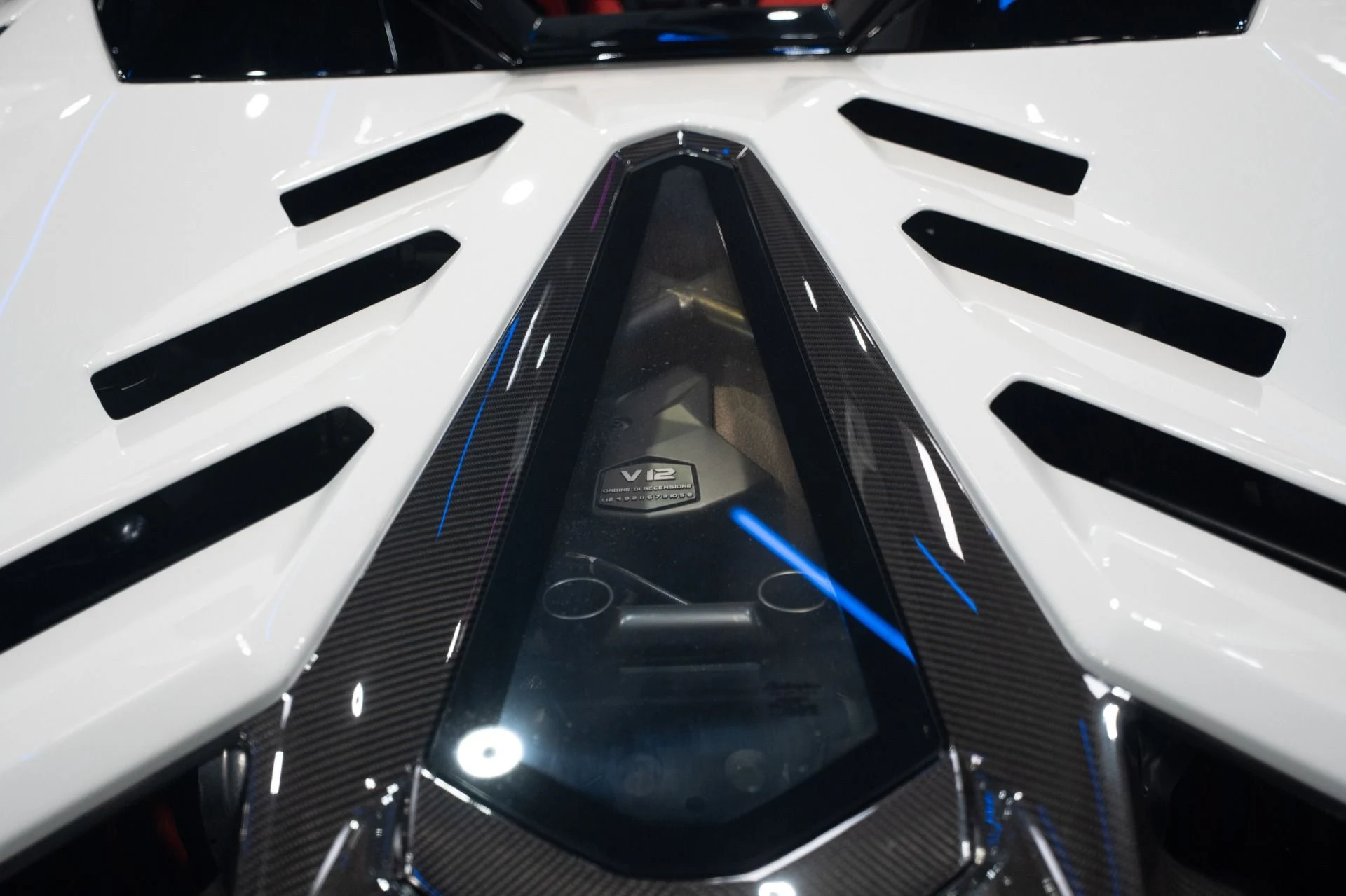 mph014_1508459535_Used_2020_Lamborghini_Aventador_LP_770_4_SVJ_1784235565_61f85f96d2