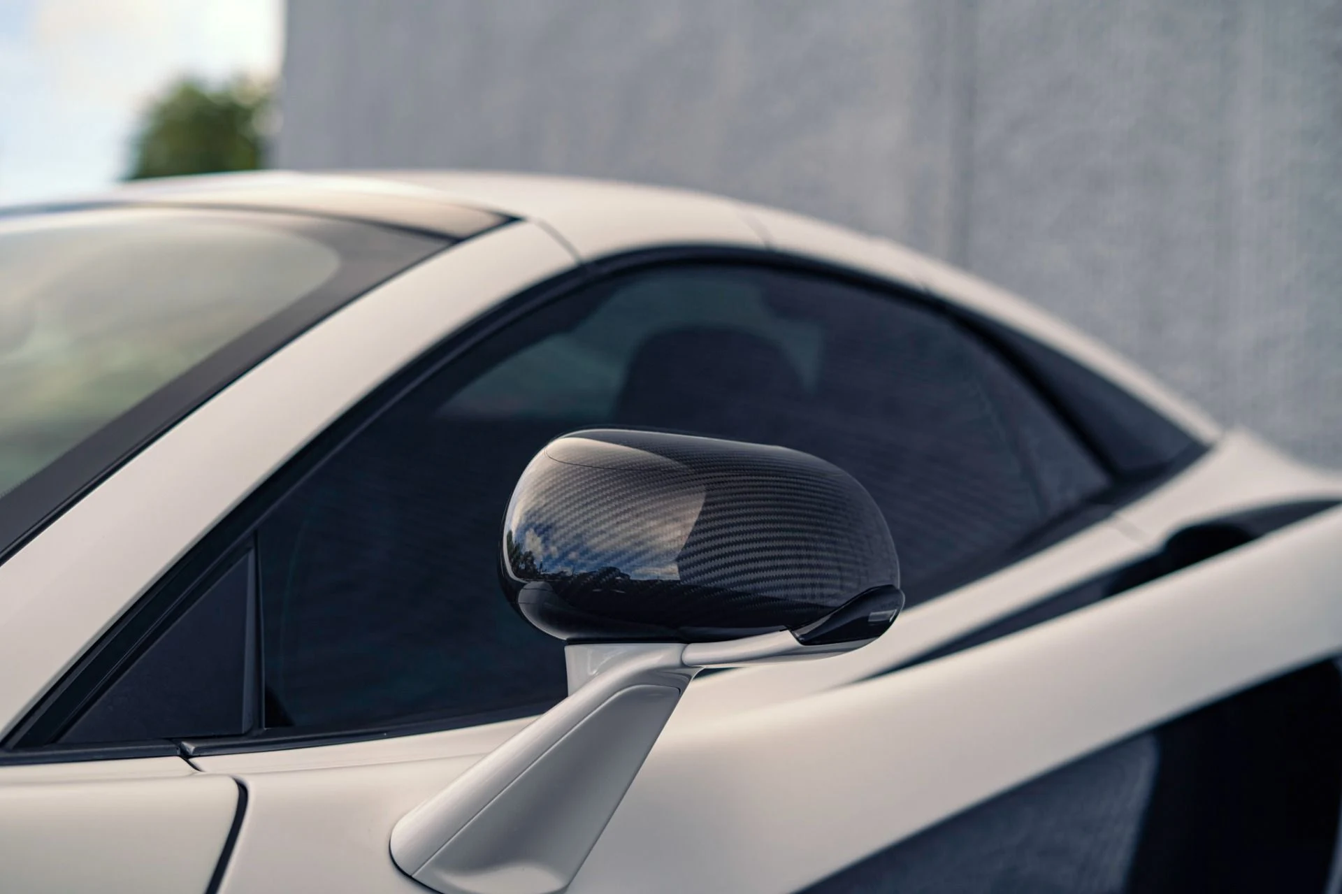 mph014_1514935304_Used_2019_Mc_Laren_570_S_Spider_1779318587_0043710d6c