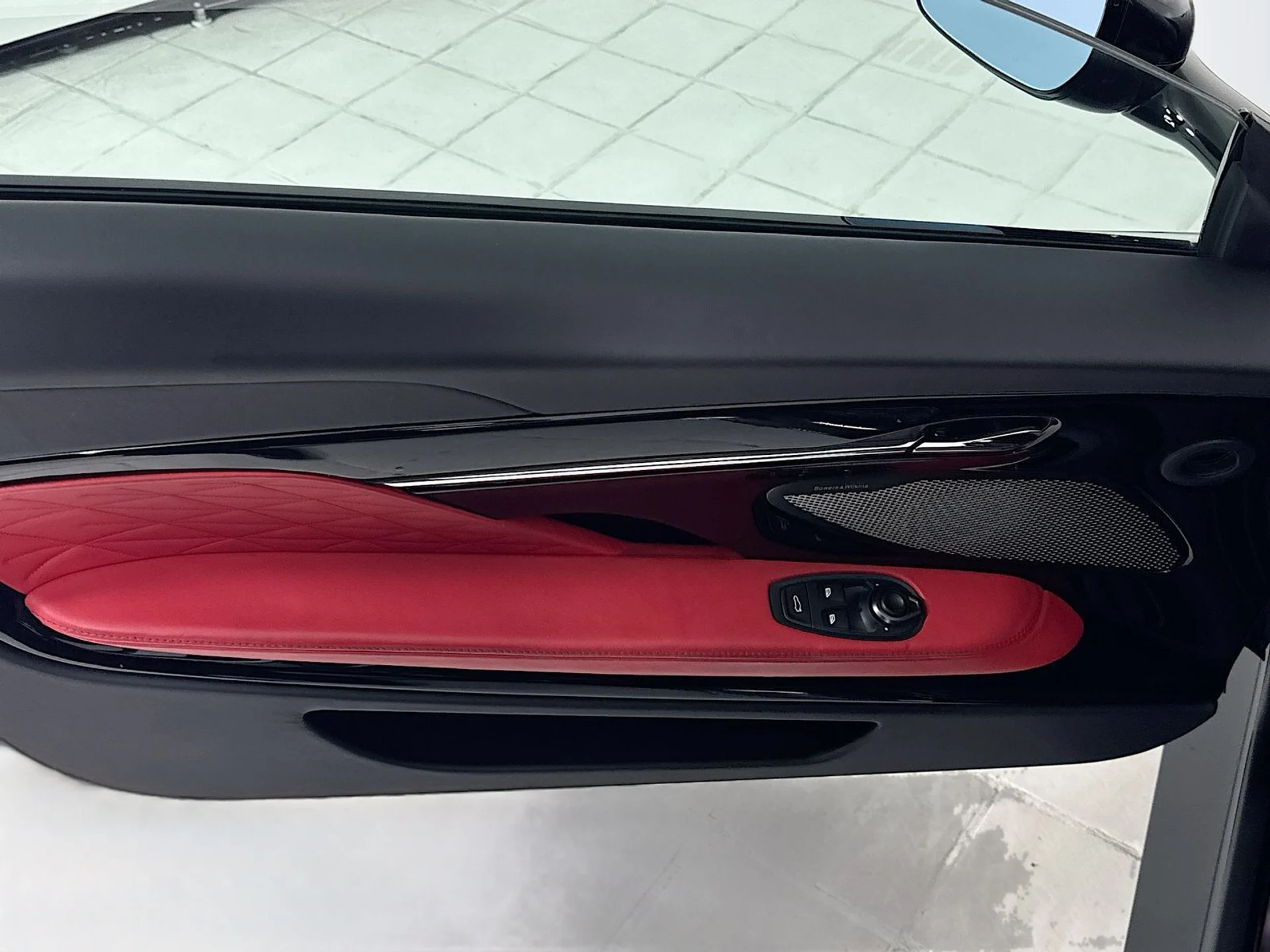 mph014_1518819327_1cb81a4070defbe84c95c62dd92a1891x_38331ded67