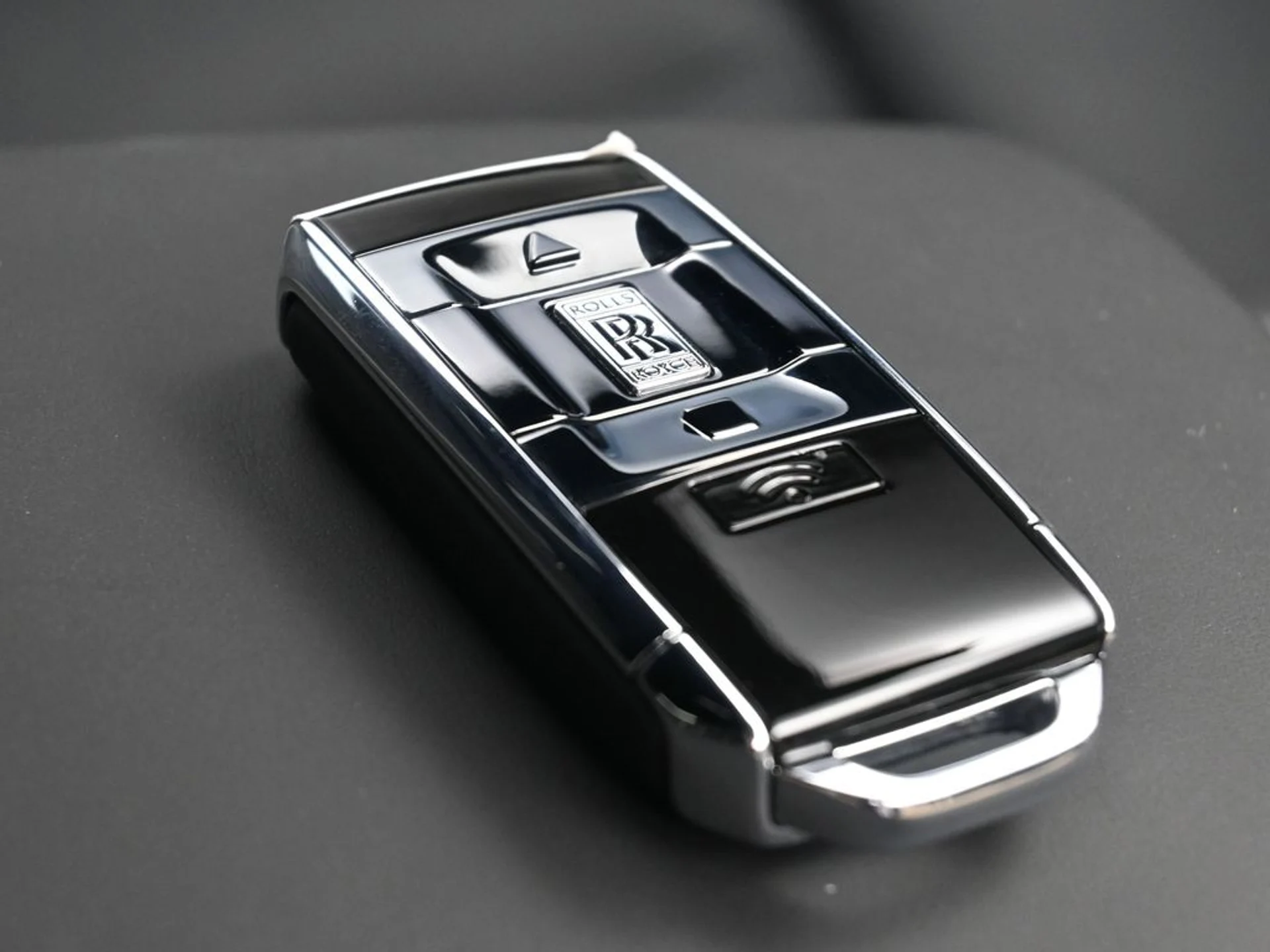 mph014_1519472074_8d25a8738aa1b86b8b8d523aacb7a848x_c7c14765f1