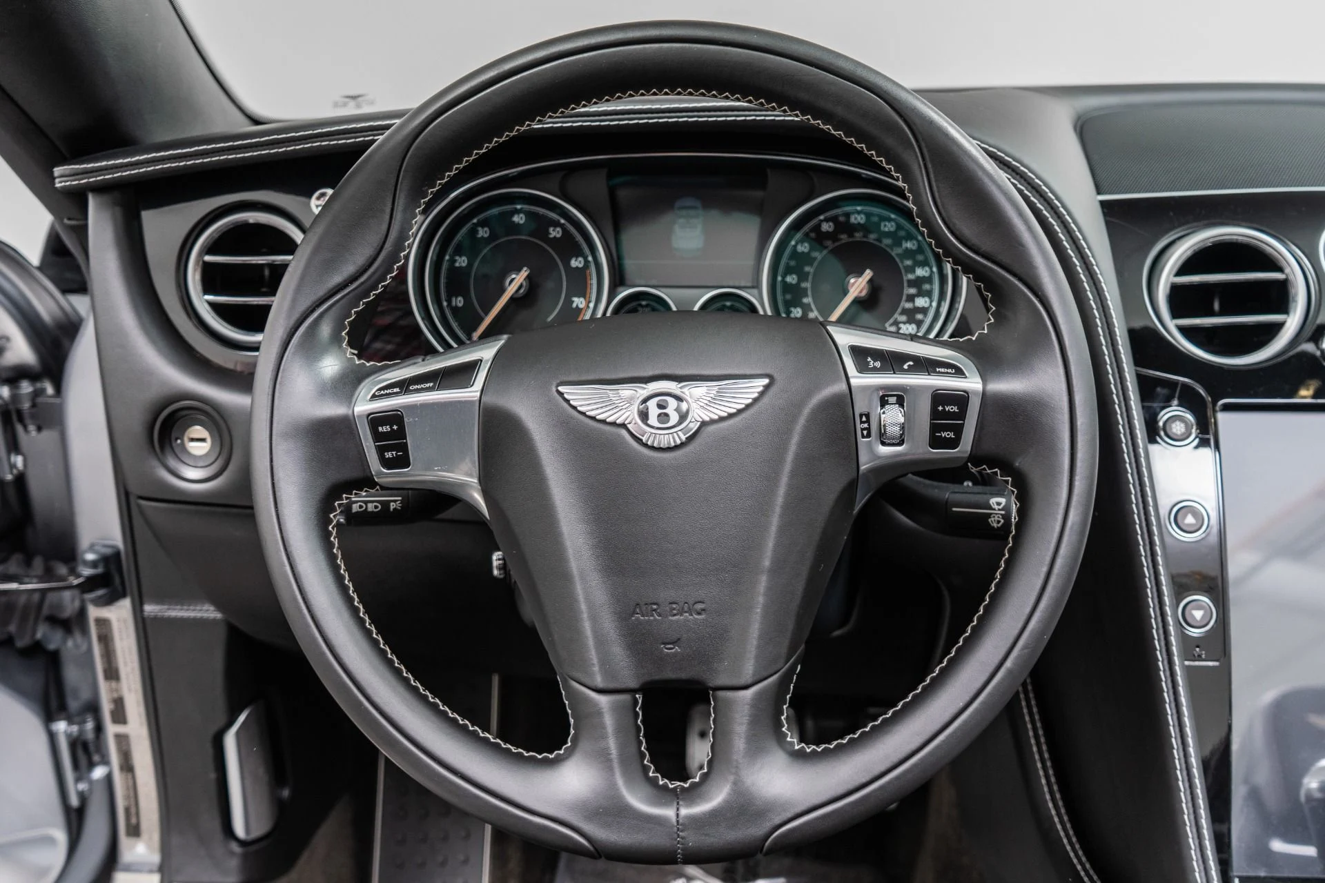 mph014_1520704631_Used_2017_Bentley_Continental_GT_V8_S_1788212426_c086d02720