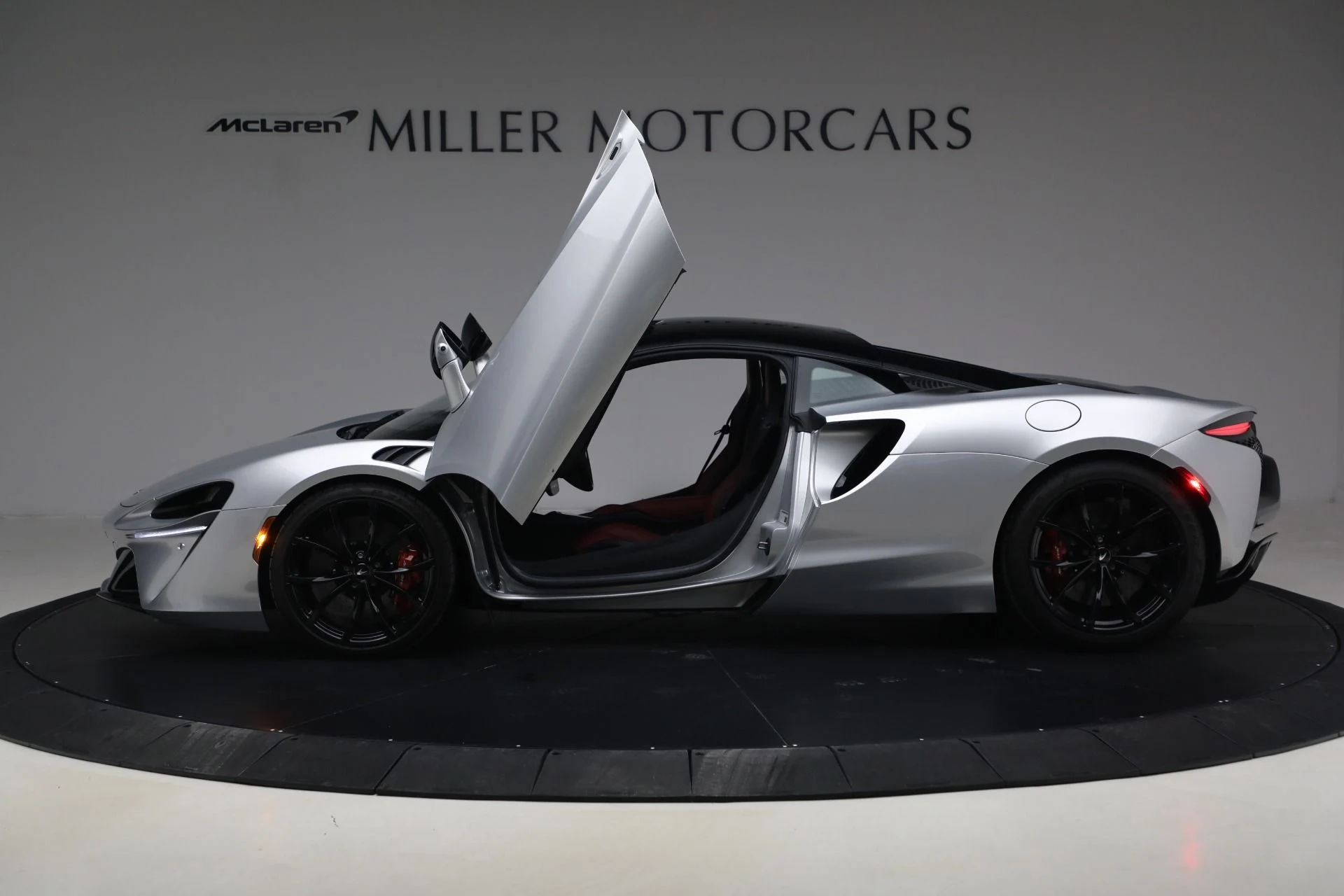 mph014_1523015134_Used_2023_Mc_Laren_Artura_Tech_Lux_90cd5339a0