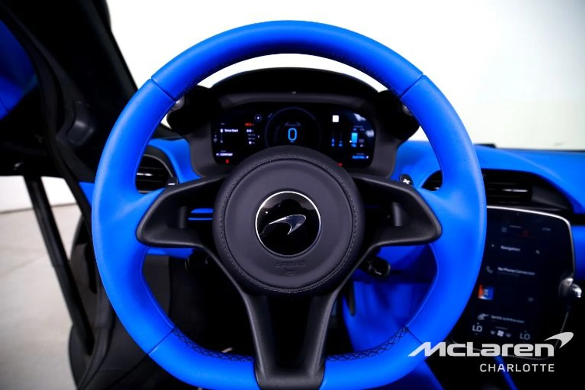 mph014_1529717526_New_2025_Mc_Laren_Artura_Spider_74040b4732
