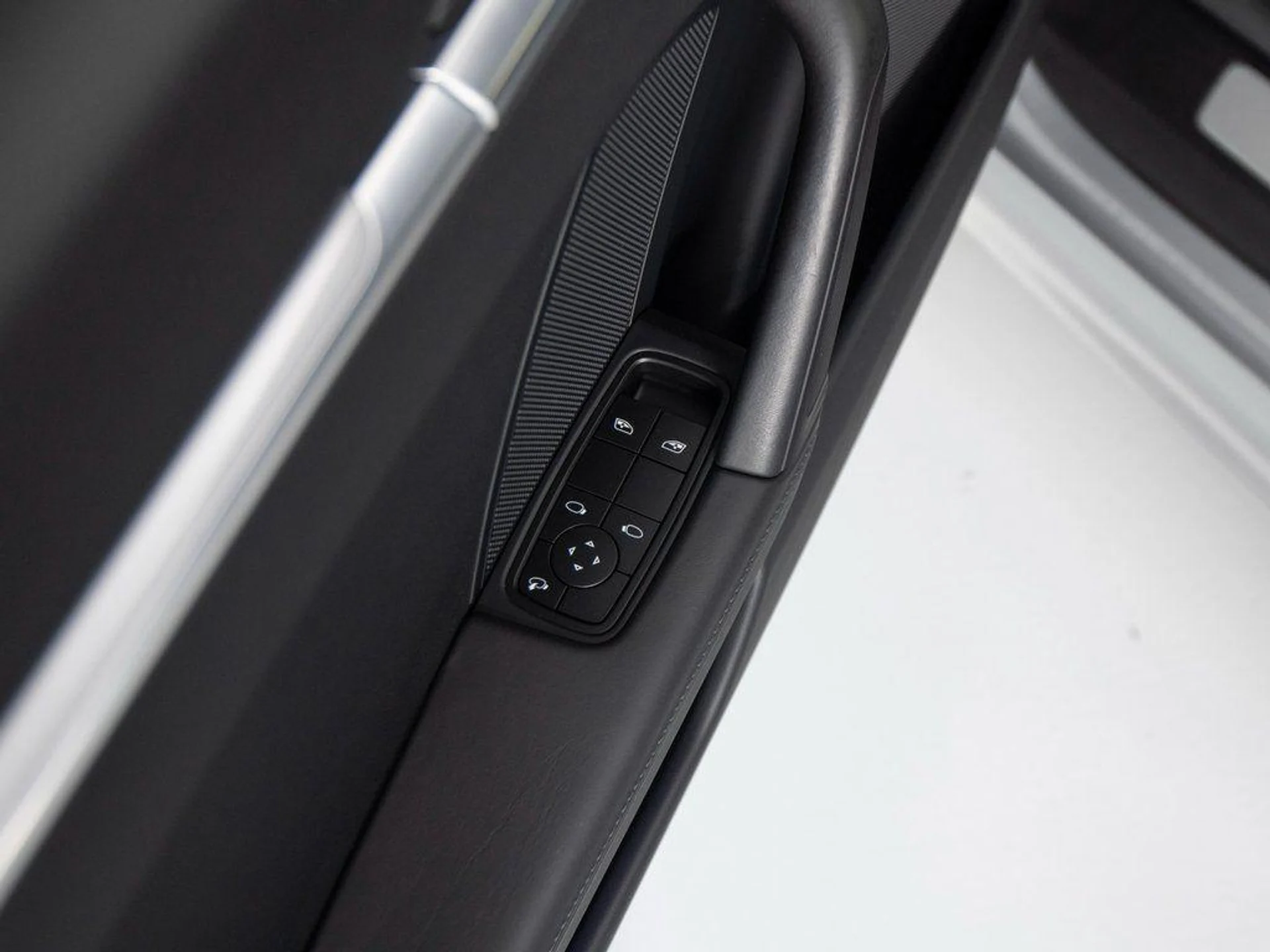 mph014_1531432079_r_EHFF_794wubodw_Z9_Ur3_MU_3_Q0_yk_0c86728cbf