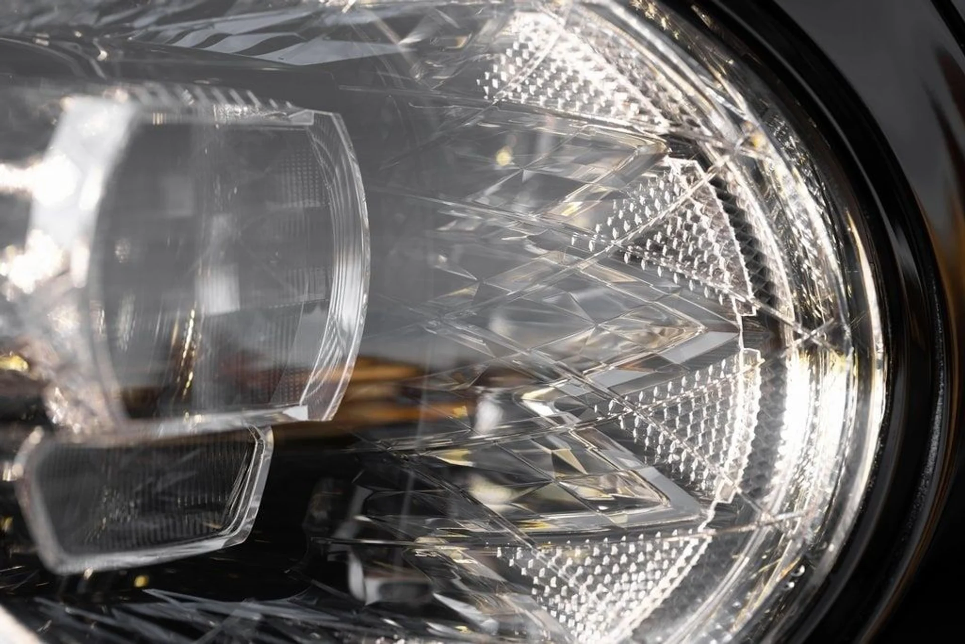 mph014_1532785260_03cdbe387eeaa4f68e906d00c8069eb6x_f9d29d9850