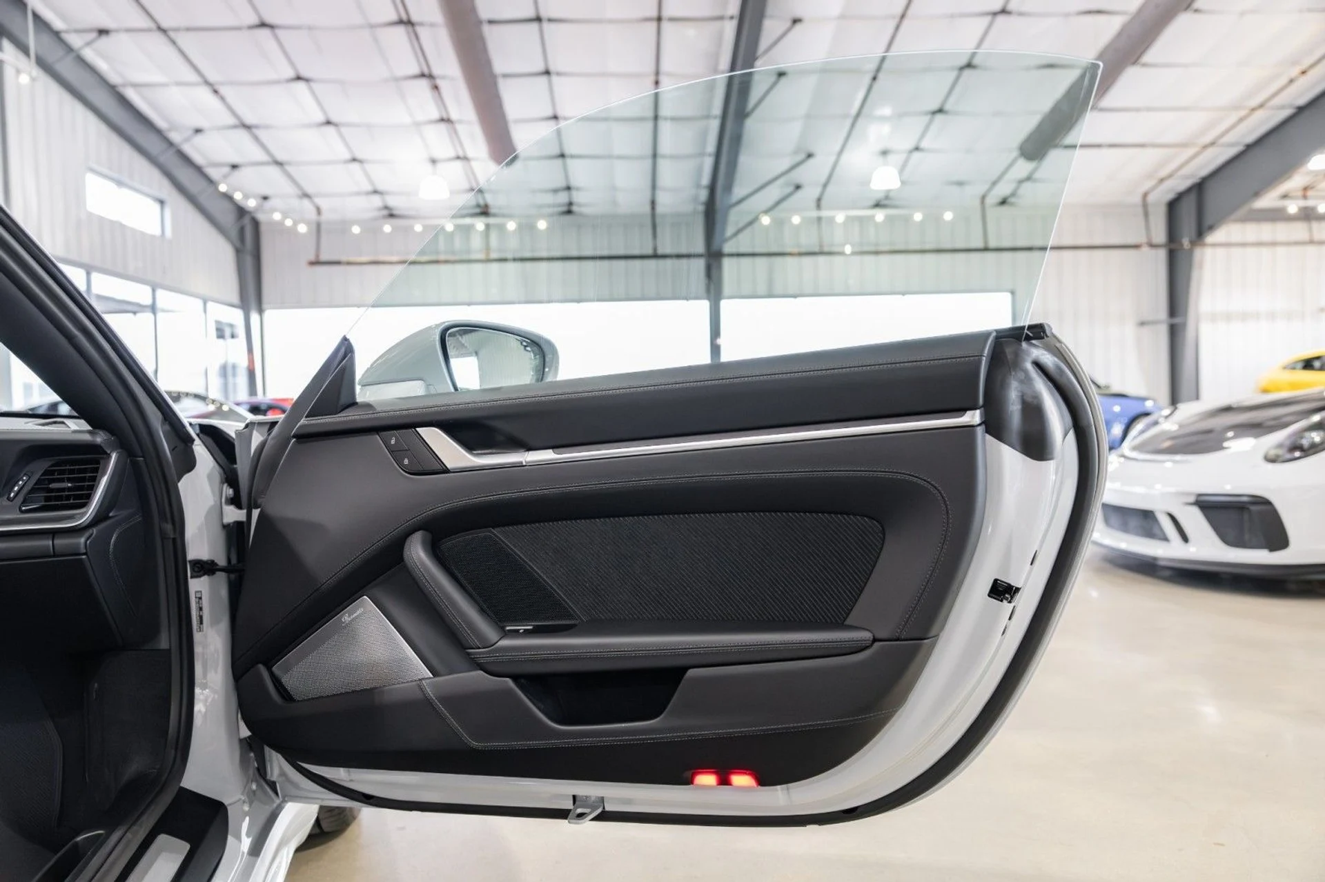 mph014_1540379587_5_Q_b8ff17fa6e