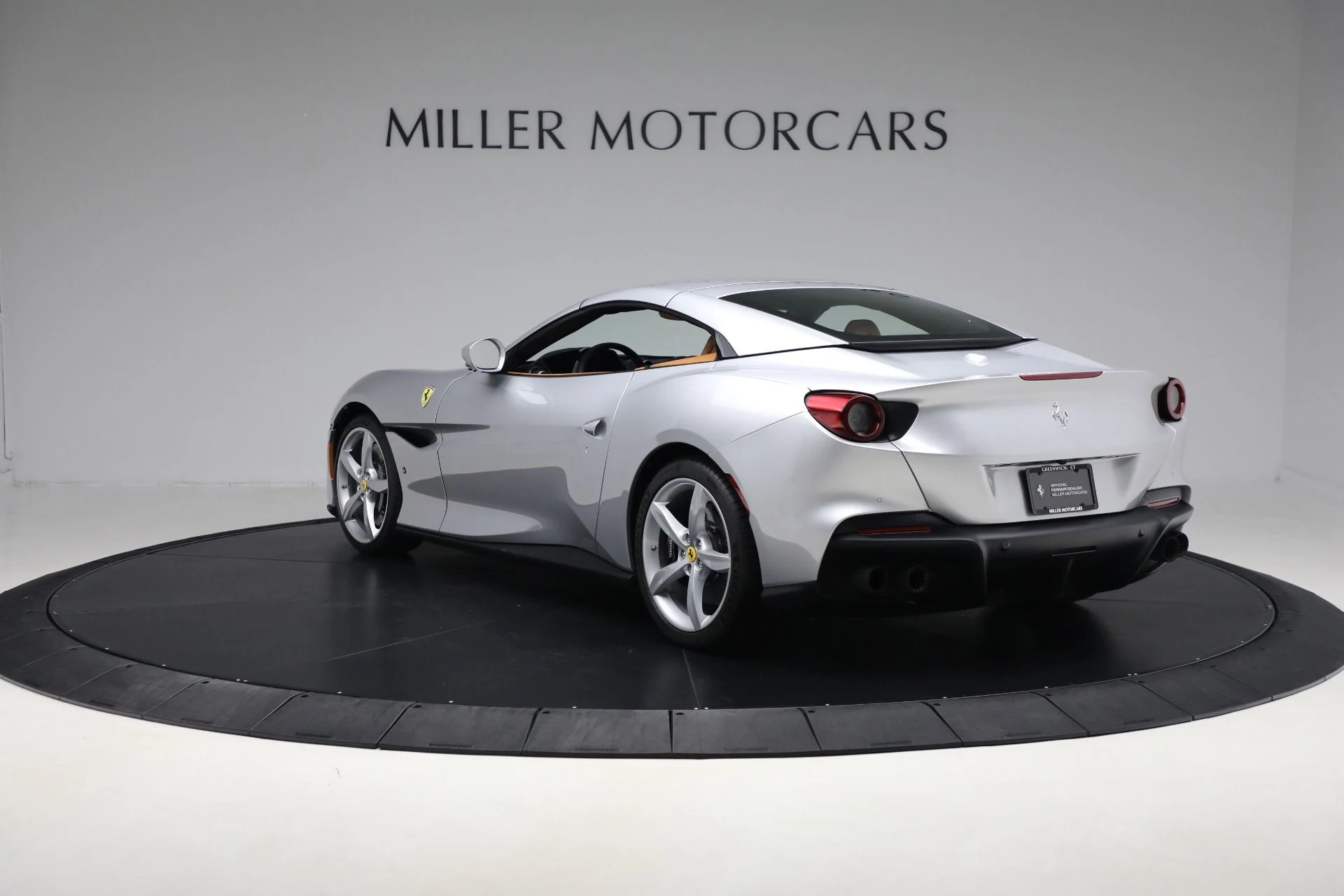 mph014_1542326657_Used_2022_Ferrari_Portofino_M_aa83604689