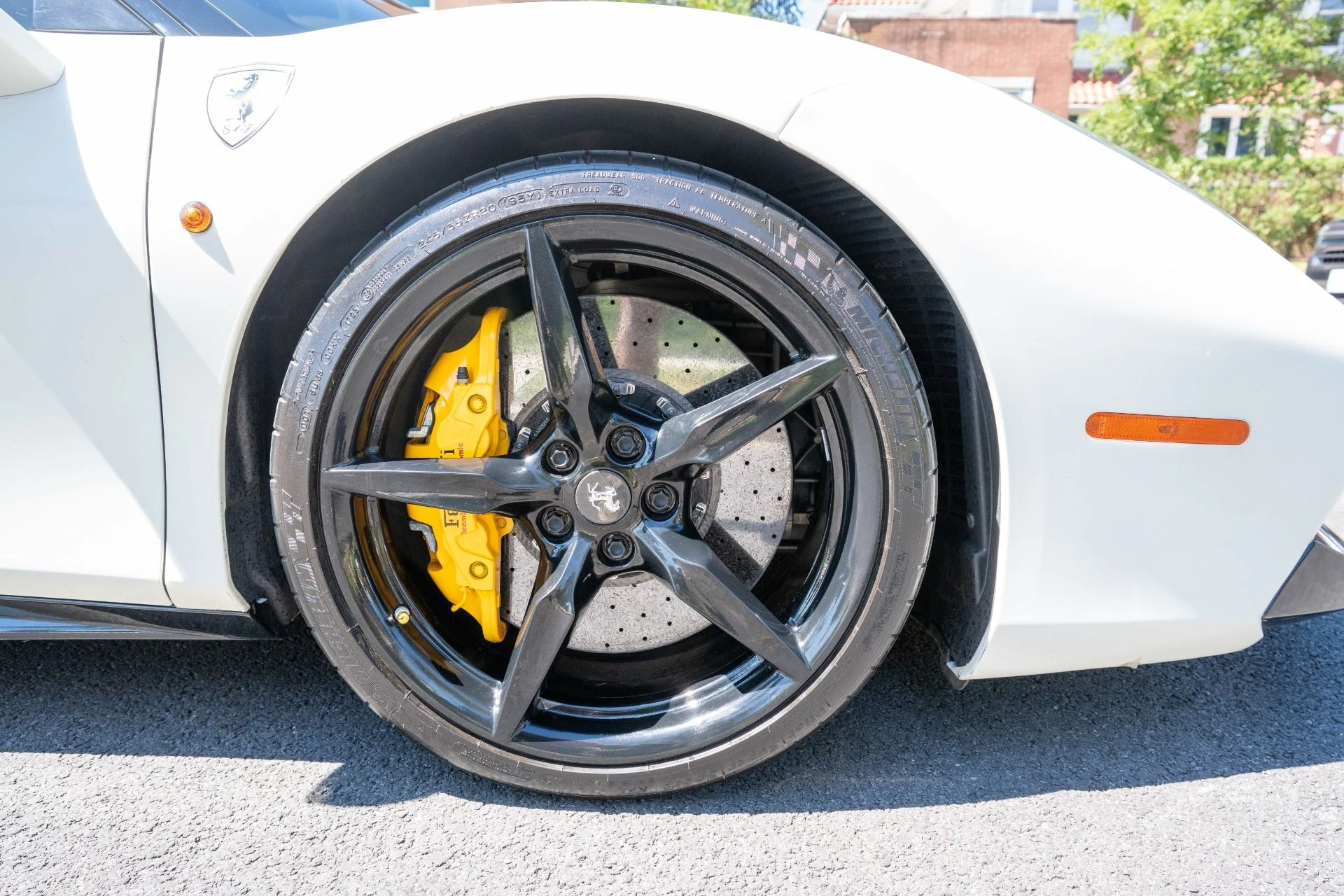 mph014_1554986218_Used_2018_Ferrari_488_GTB_1787848459_77e1cfd7e3