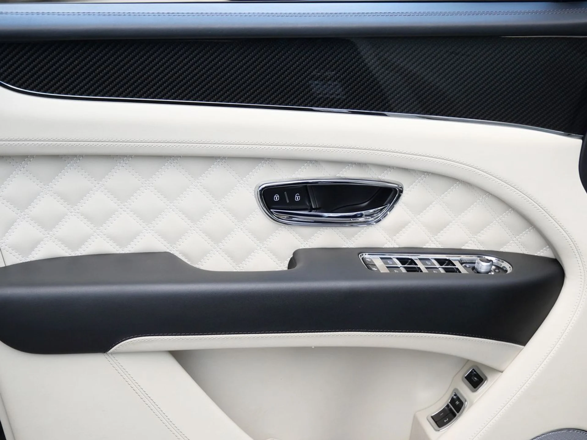 mph014_1566852974_5fe17fdba5da32c9fe89222add3b6d9ax_08dfe7ad21