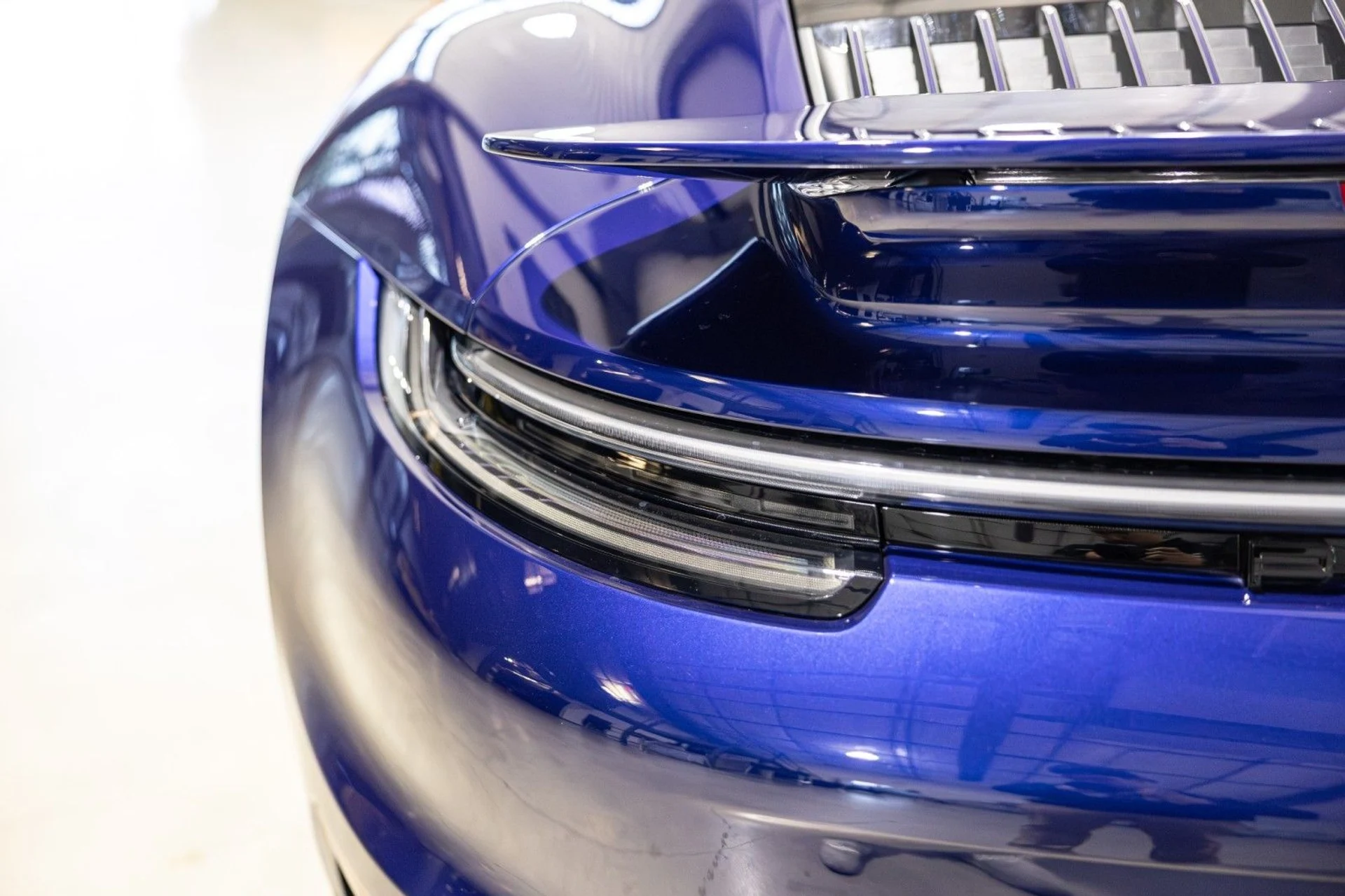 mph014_1570383986_bw_40fea8fd3e