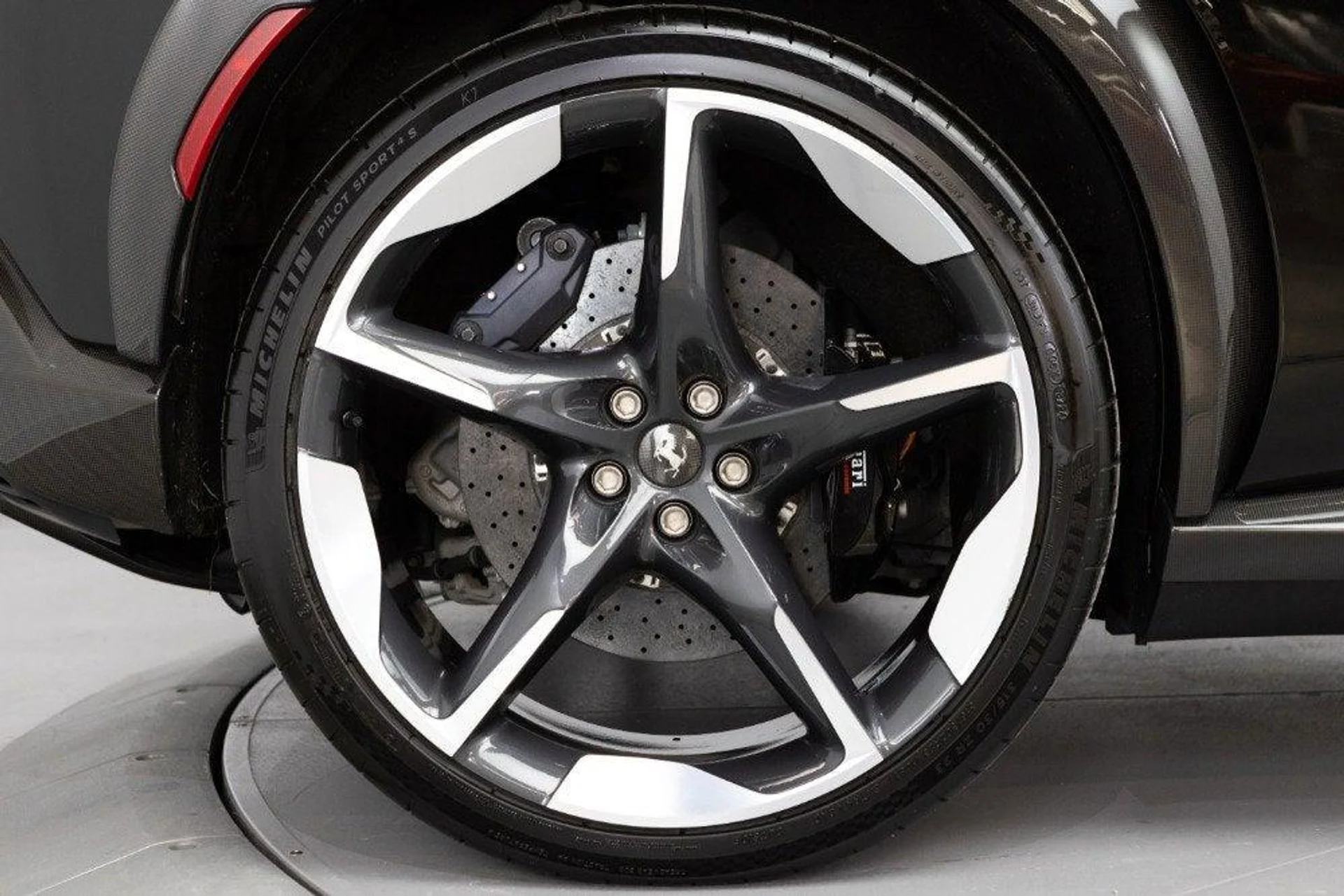 mph014_157131744_Used_2025_Ferrari_Purosangue_1777382808_4392cdc810