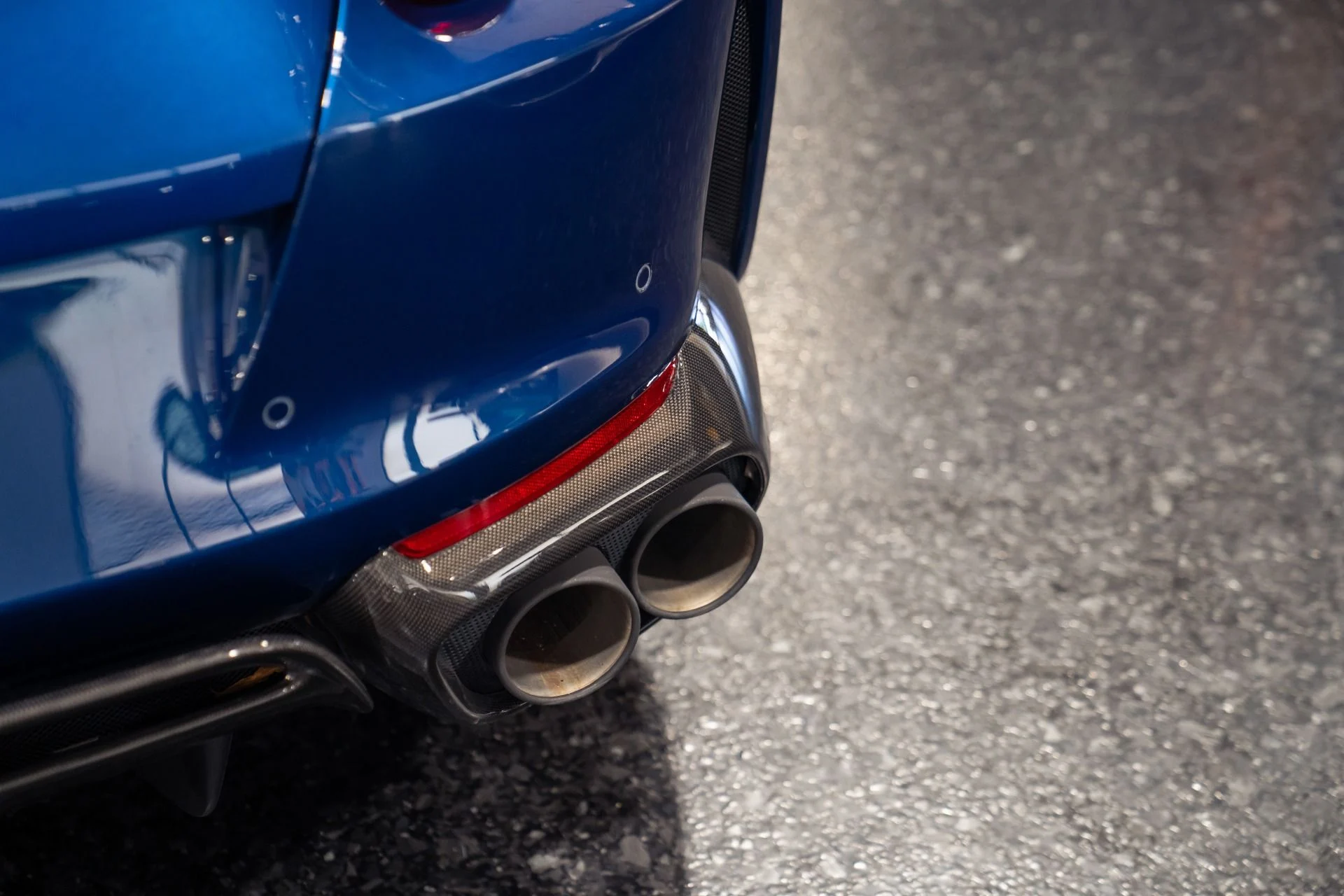 mph014_1579228885_Used_2021_Ferrari_812_GTS_MASSIVE_512117_Original_MSRP_1787073884_749919c61b