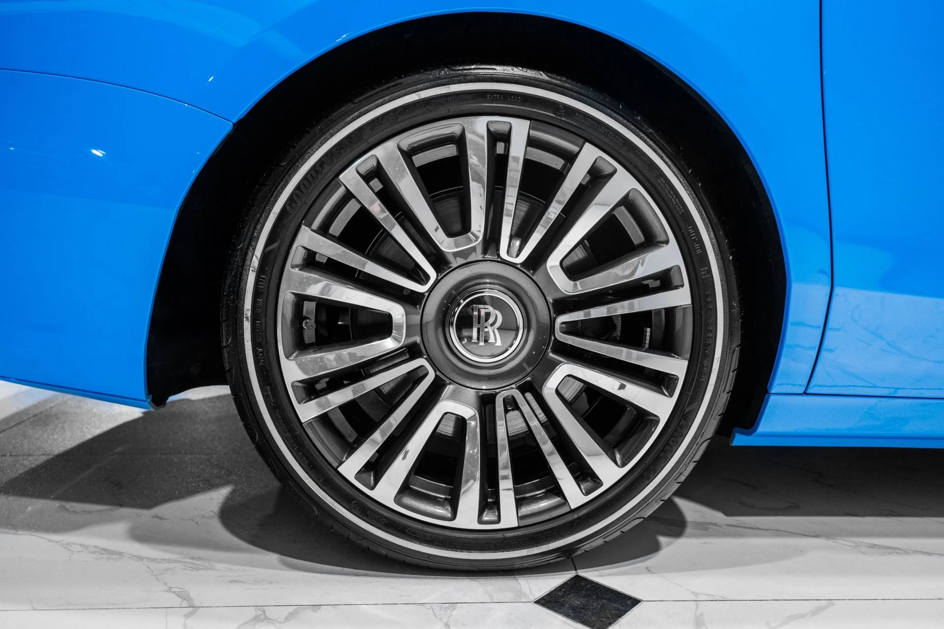 mph014_1581834206_Used_2023_Rolls_Royce_Ghost_1773457420_f0f7b0c1aa