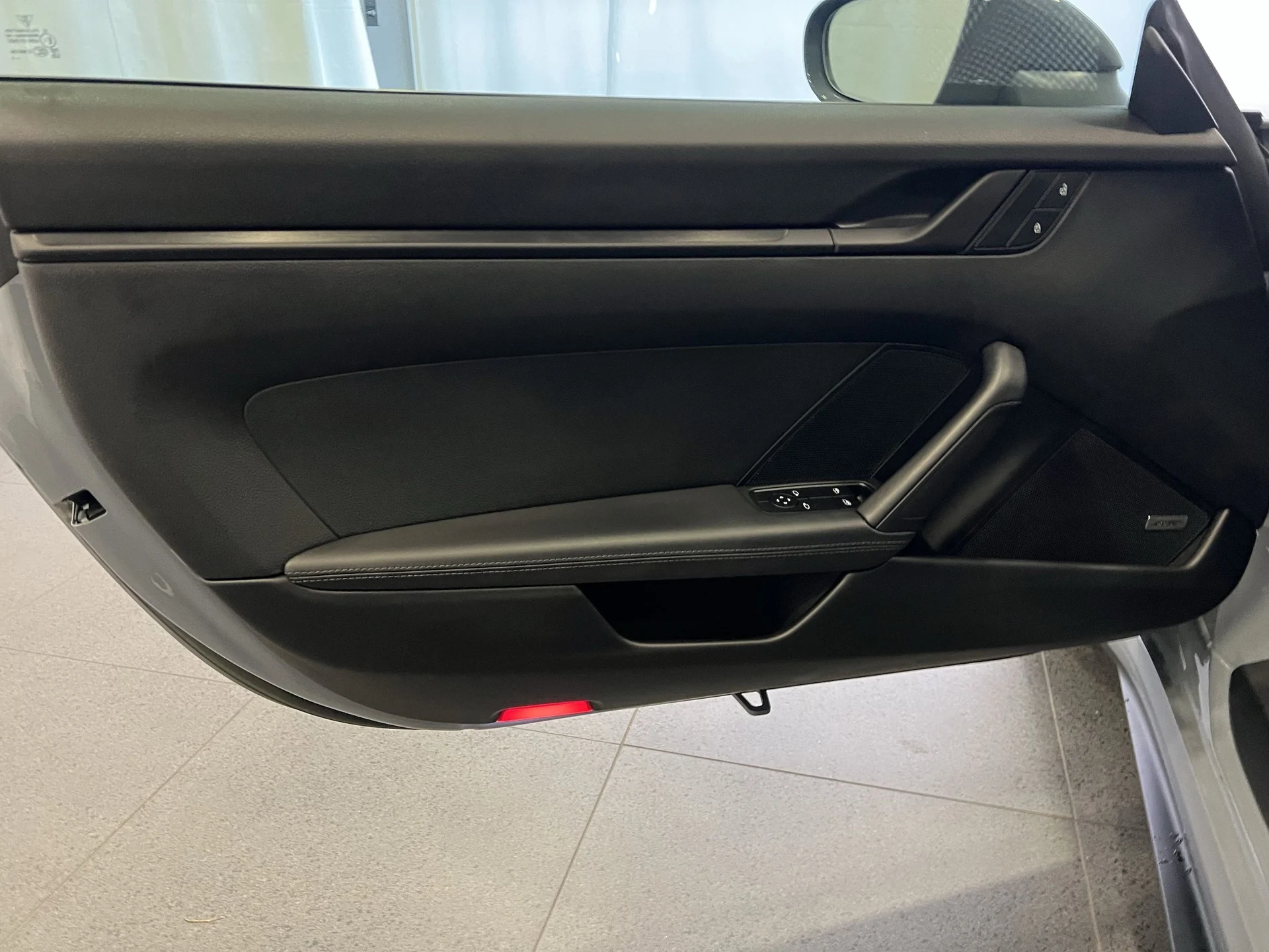 mph014_1582864289_1bfe77cae0e3d50cfc32d8e2554a2586x_d872f22f71