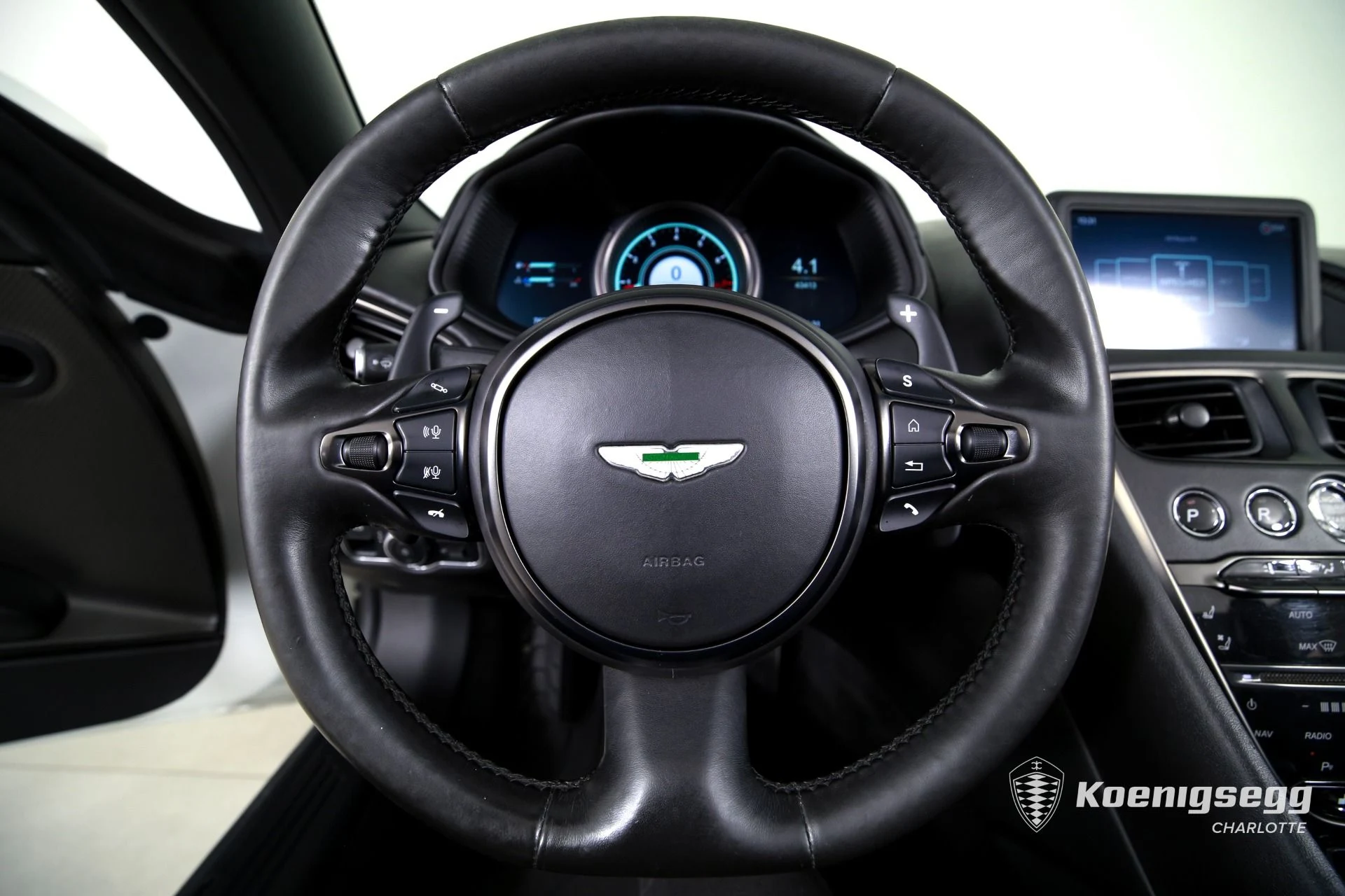 mph014_1583907102_Used_2020_Aston_Martin_DB_11_Volante_1782494523_f980600f74