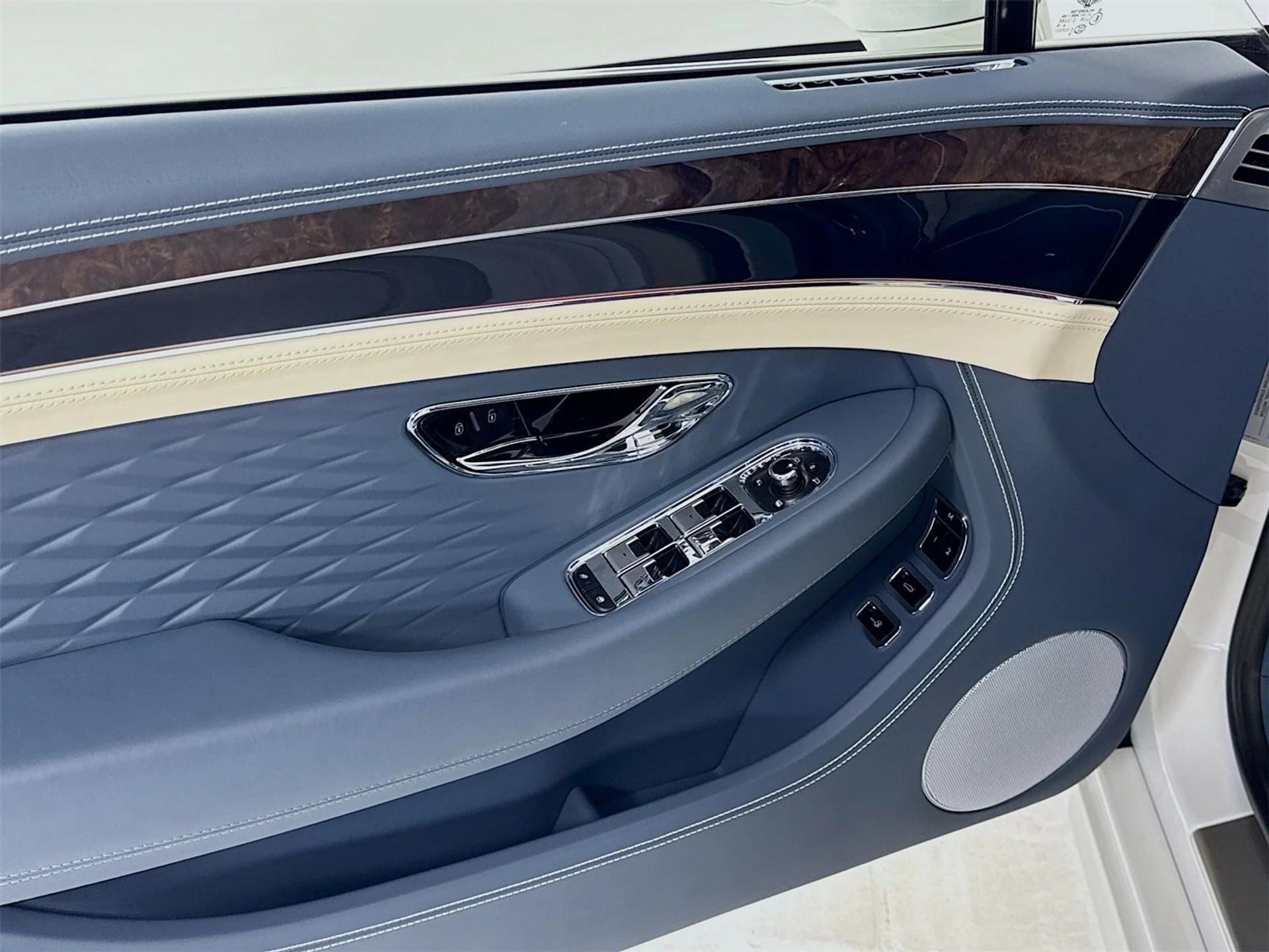 mph014_1593249206_3eebf90cdba48d2ed134f4db1cef65a7x_17b0615768