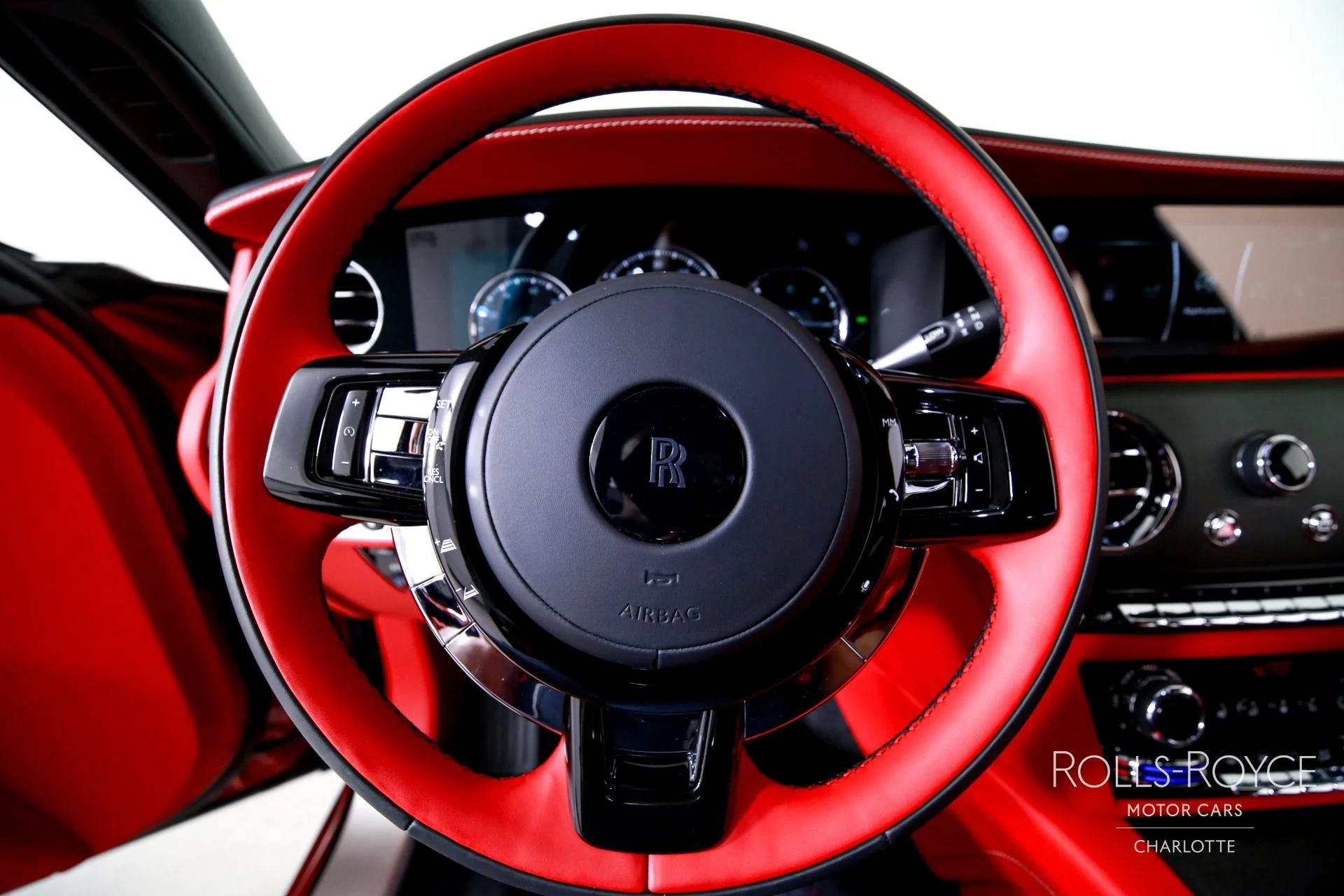 mph014_1593445931_Used_2024_Rolls_Royce_Ghost_1751554518_08e0e7aa0b