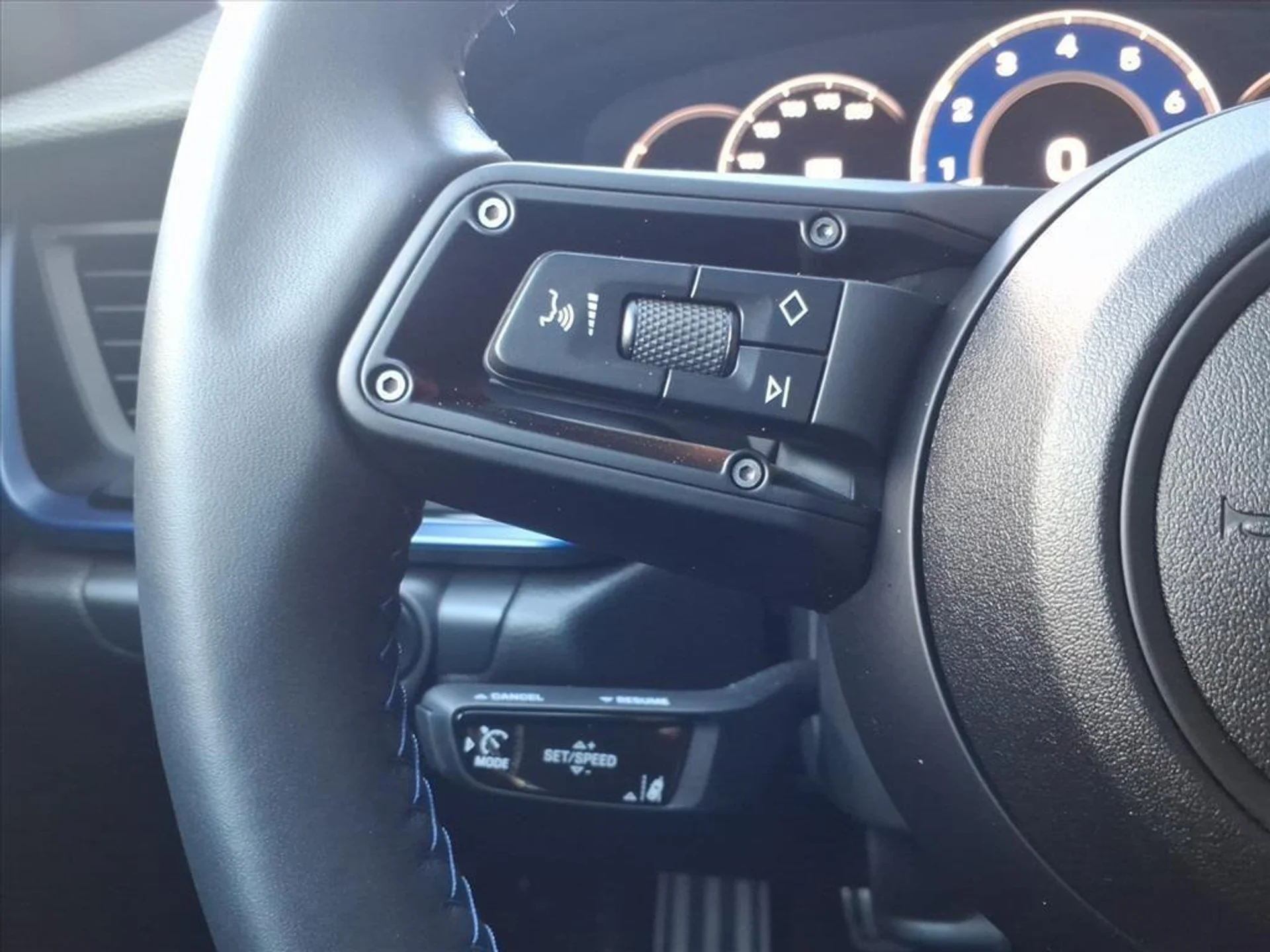 mph014_159785039_df30572a85b8deae37fa58962b18b446_998c46672b