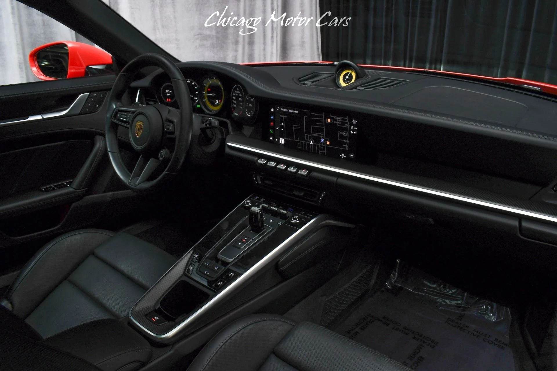 mph014_1601993810_13265_p15_l_c8f7e28d3e