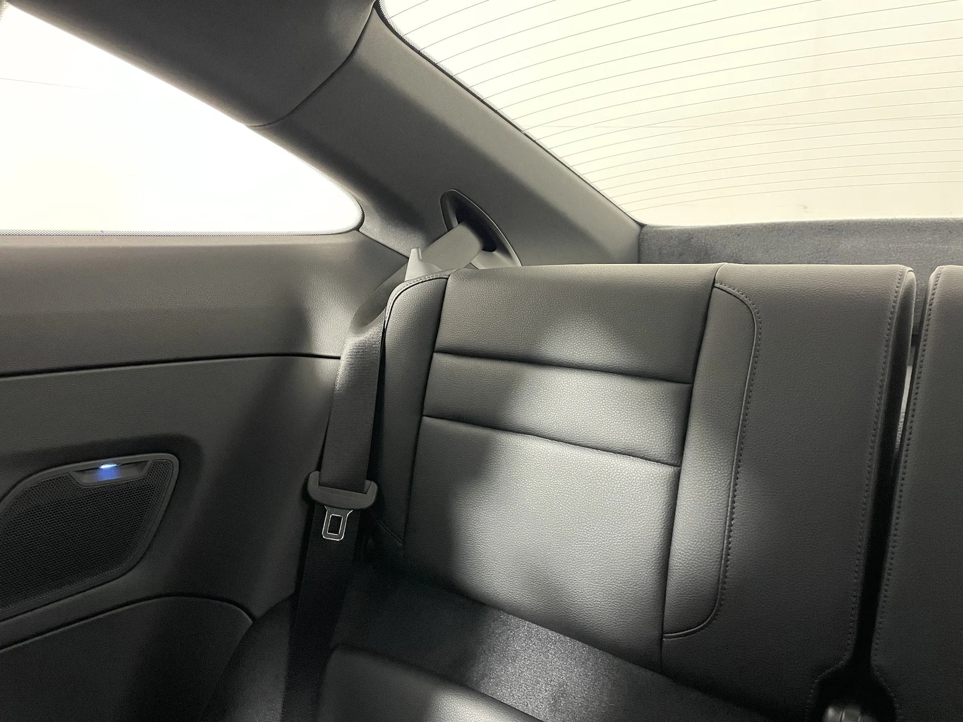 mph014_1606550181_f212487732ba0ac0b89e02060626f1d8x_ae68829548