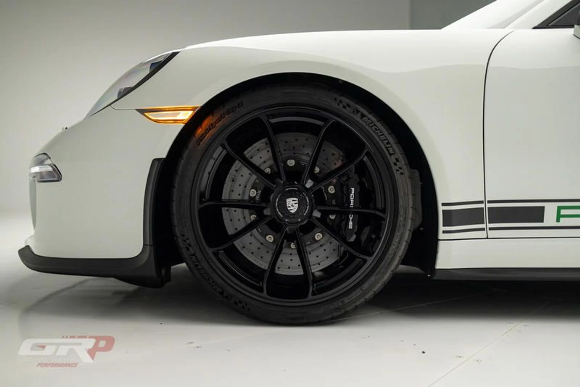 mph014_1618475248_46_FAFD_3_C_6_DC_1_4_A1_B_8_D50_E3_C5_E7684694_28c342061f