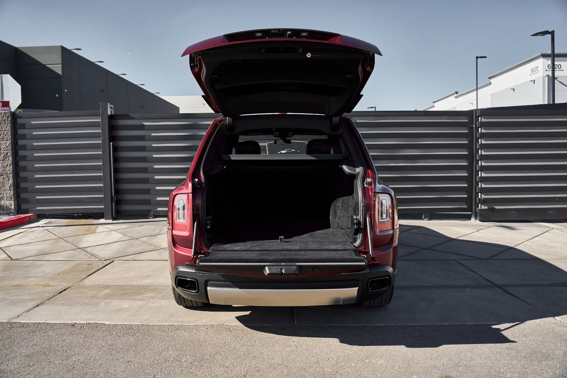 mph014_1622614377_Used_2022_Rolls_Royce_Cullinan_Black_Badge_1764038704_fb1216cf55