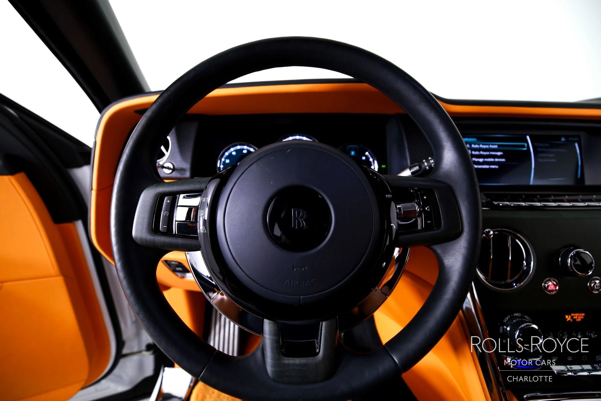 mph014_1624896107_Used_2022_Rolls_Royce_Cullinan_1773253709_9e085dce1e