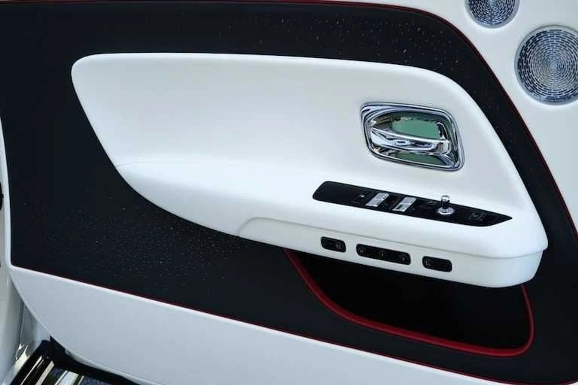 mph014_163312046_15393c48d4843ac20d70602a860e24dex_a9919b7a29