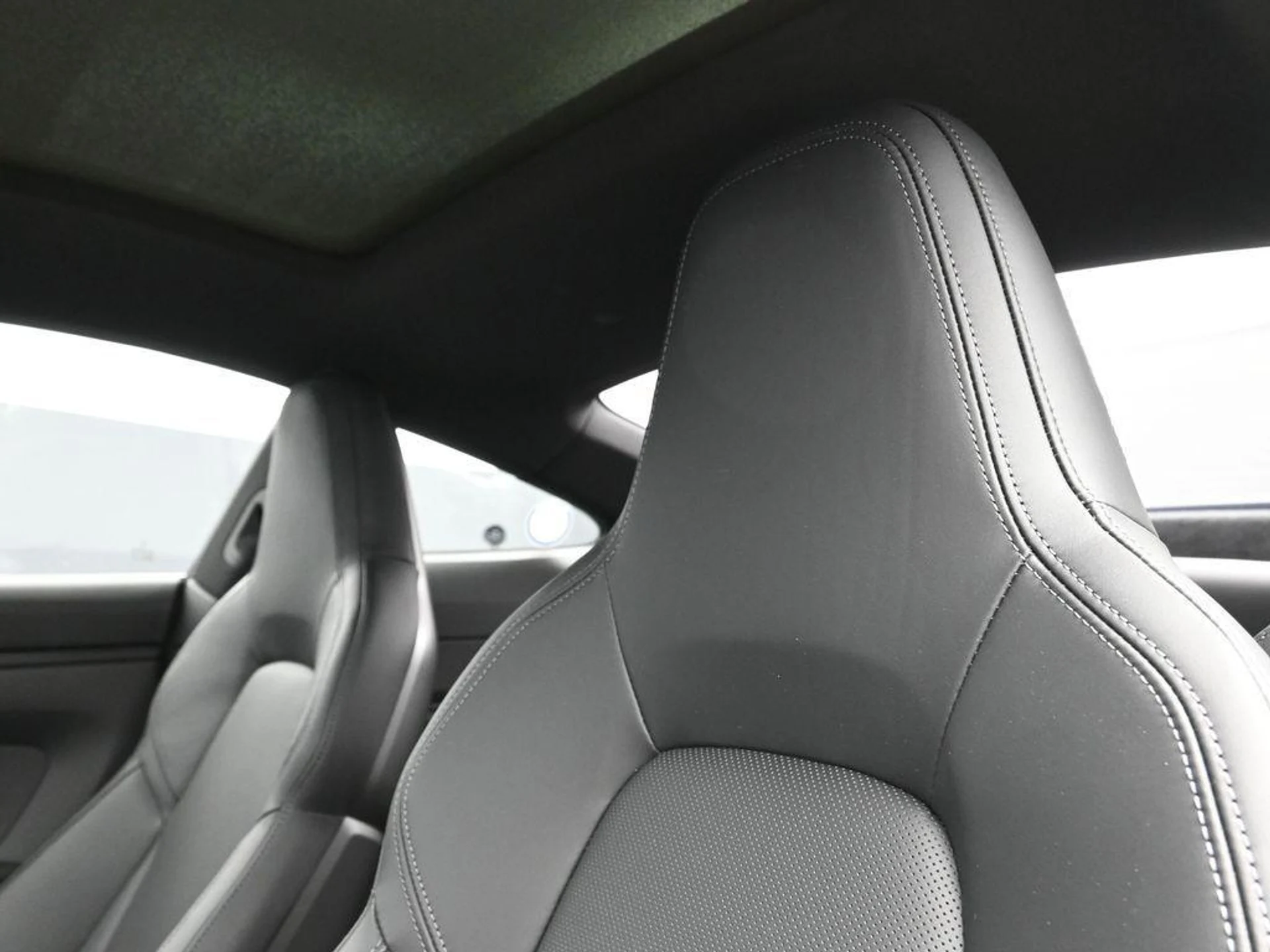 mph014_1639157417_YN_Yrq9ojd37_X_Cvu30_RG_9_F_m_A3h_I_1a12a68d6e