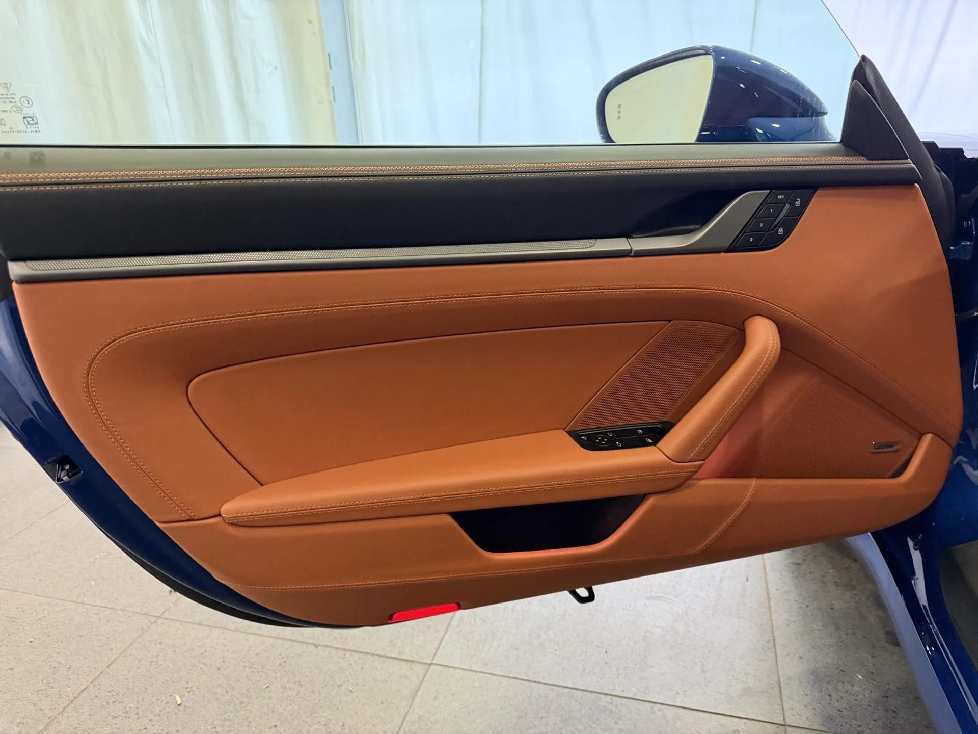 mph014_1644475127_5761d1d6182360a1b48c35a0b199ff11x_2de317c6fc