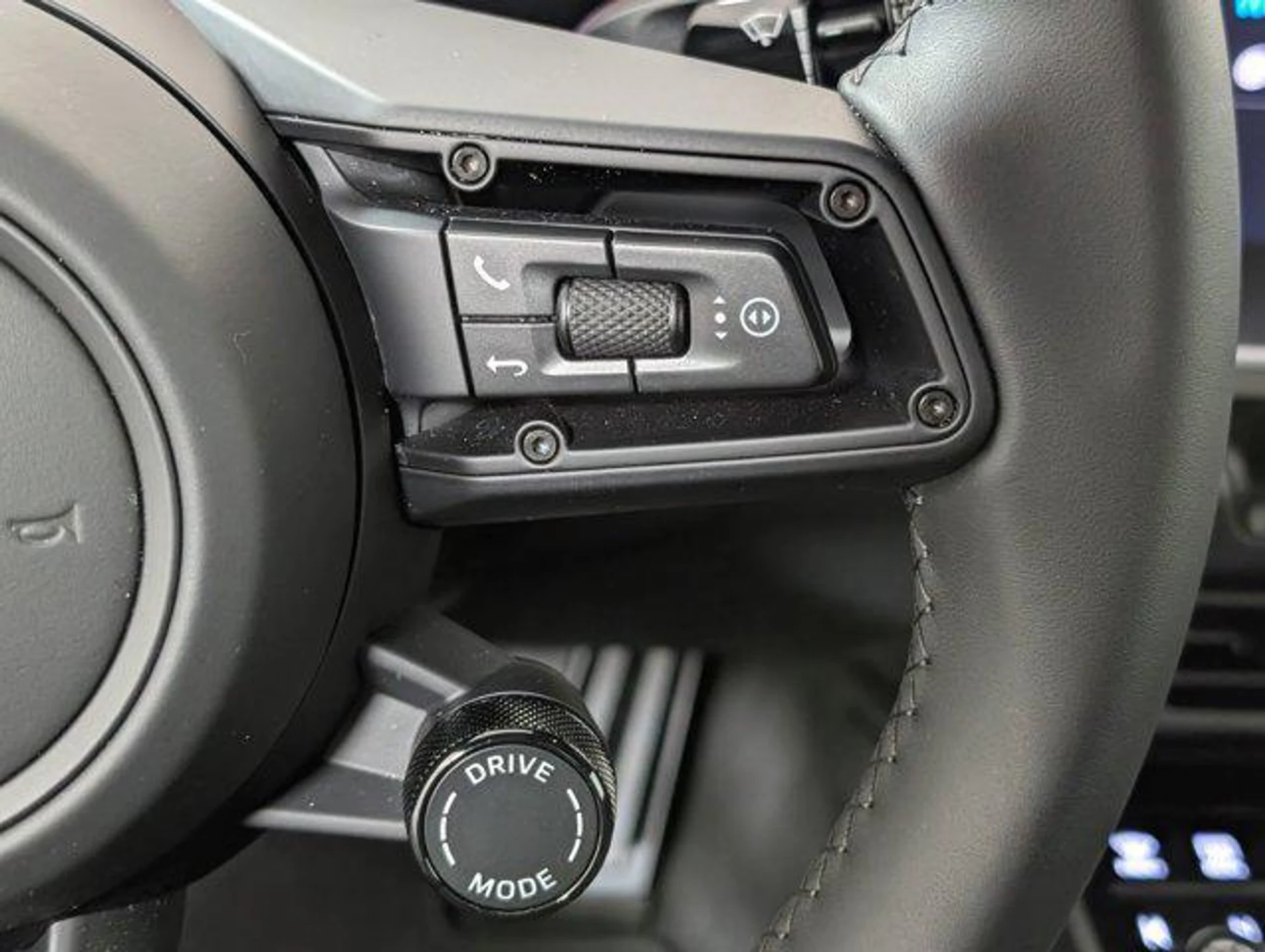 mph014_1648353303_lez_Dgv_Vwn0_F7_P13_Ypf7_Bnf_A6pr_Q_fd5f69a3b2