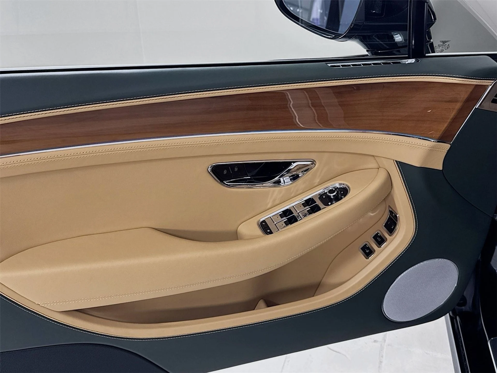 mph014_1648870668_176082e29a3d52522d19db50ac194a37x_866616fb89