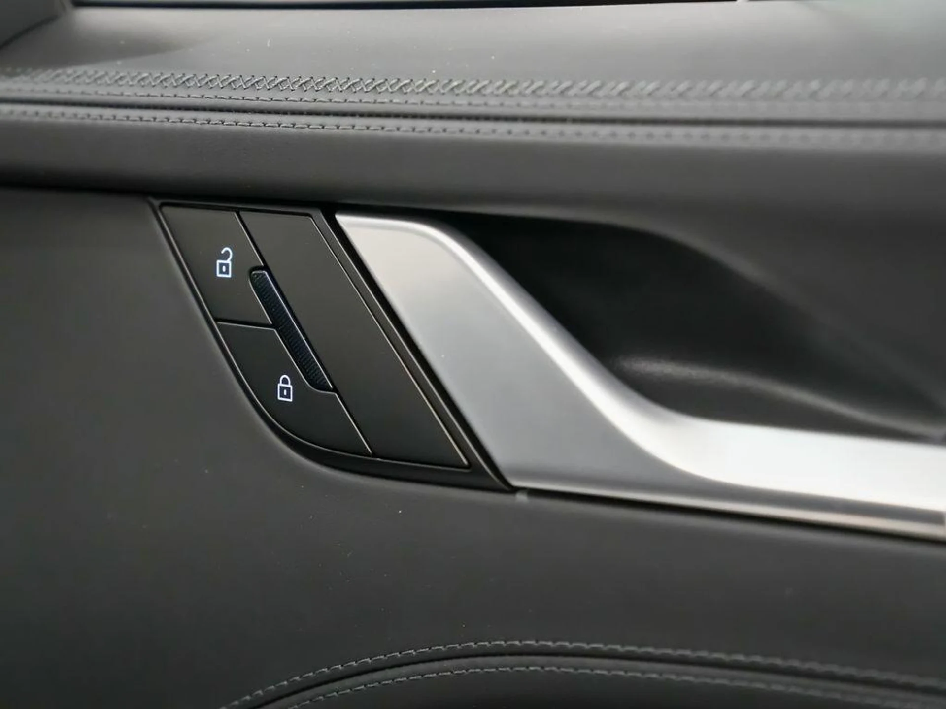 mph014_165443921_z9_H6_V8p_Pqiy_o_Mti_Ug_JWX_8_XPA_Y_50893affb8