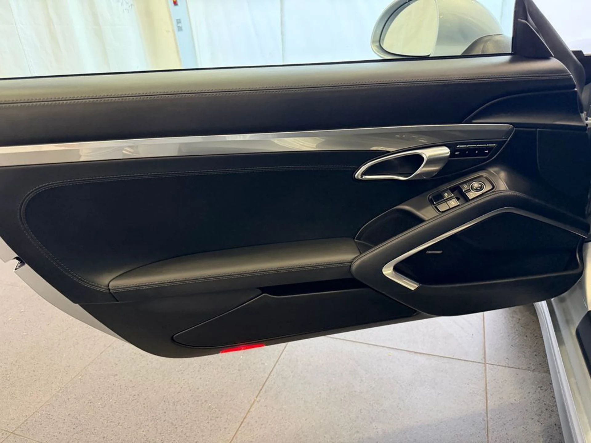 mph014_165458389_e043ddb2d2cb683d45b744a751497d04x_c1ec80c097