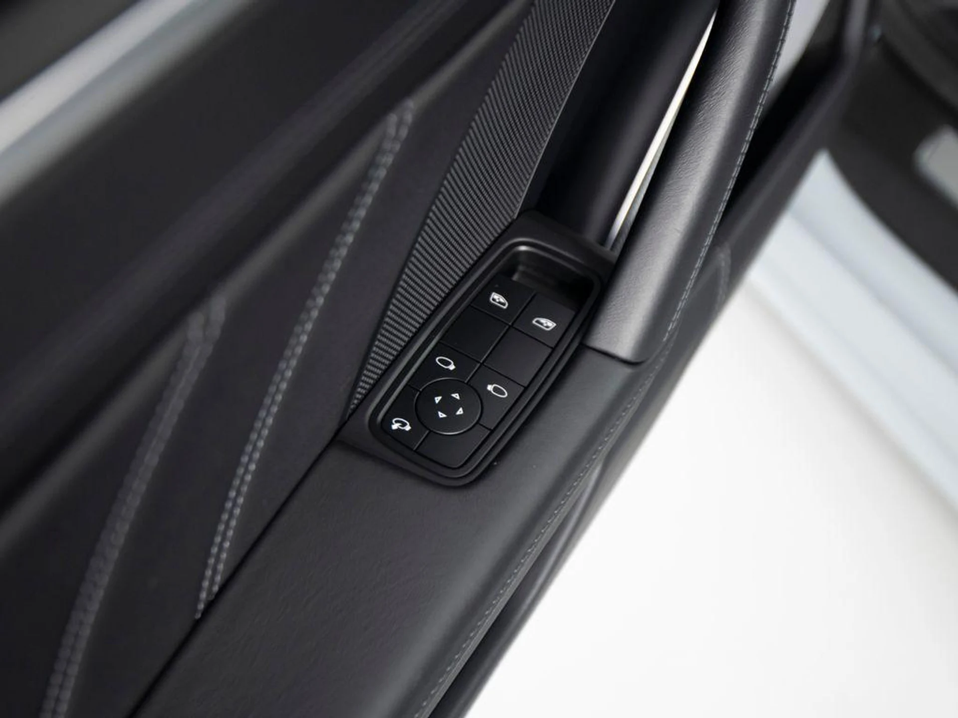 mph014_1662163710_I_Zgj_Og_ON_3_K6_b_UGS_Td_R0_Mq7l_XQ_f250382315