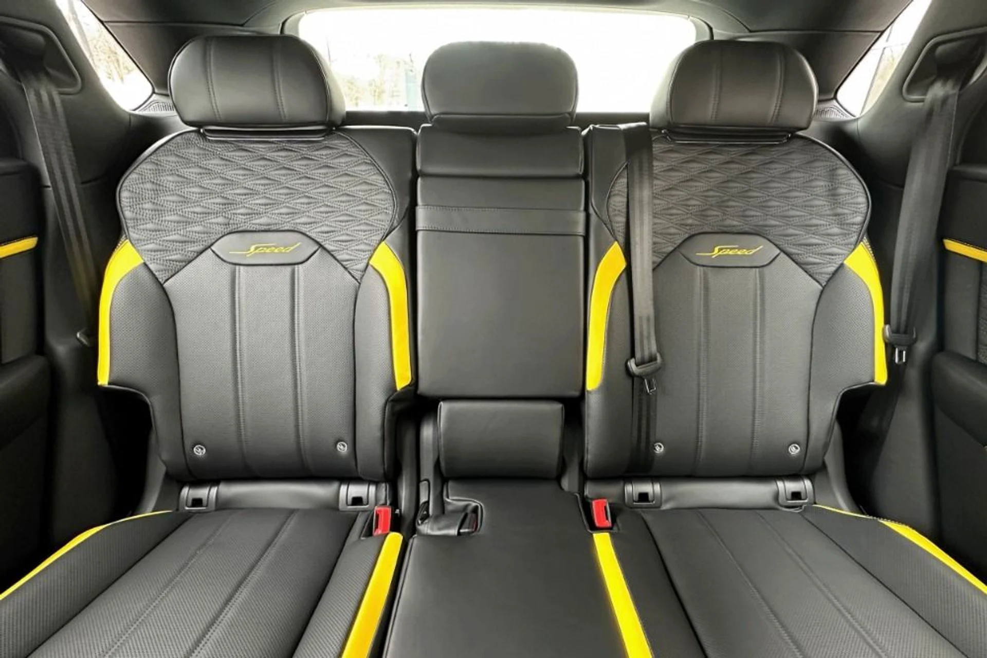 mph014_1664237139_New_2026_Bentley_Bentayga_Speed_1770287407_c7c0a1a1ad