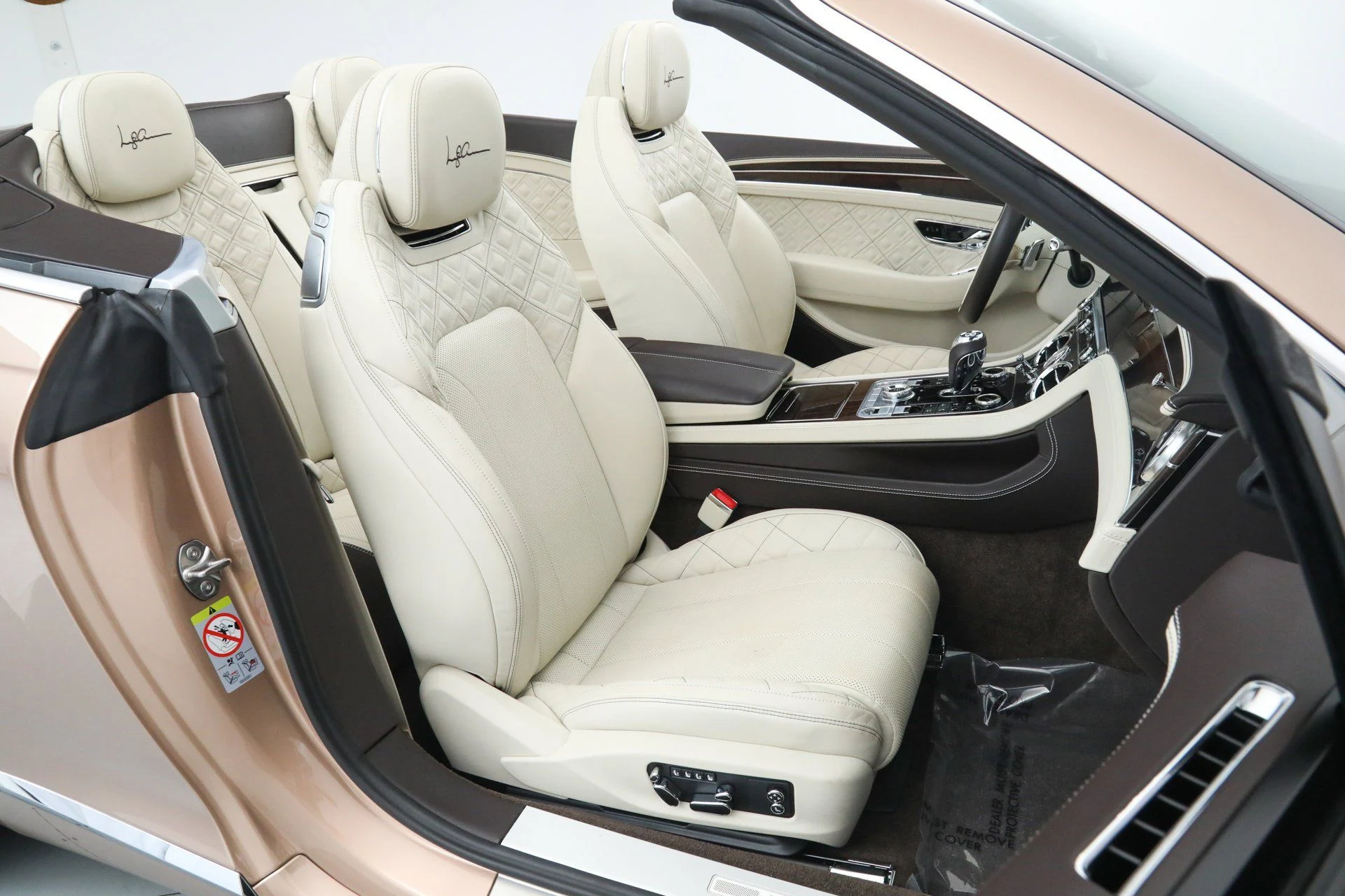 mph014_1667261713_2ccac1dfb59d9e2527b11784ff2d93d7_06b3846898