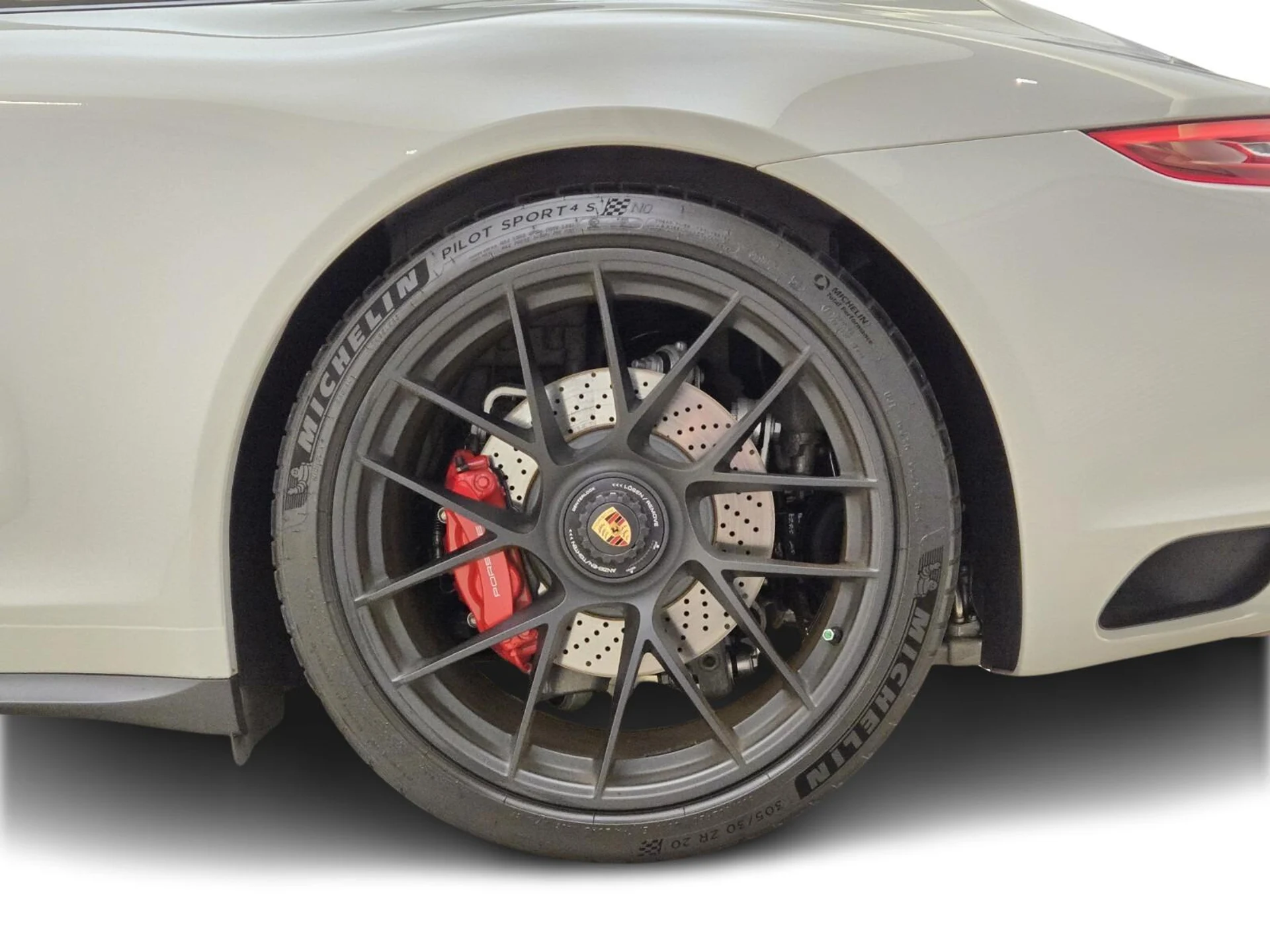 mph014_1672958015_Used_2019_Porsche_911_1763542621_7e66df2e05