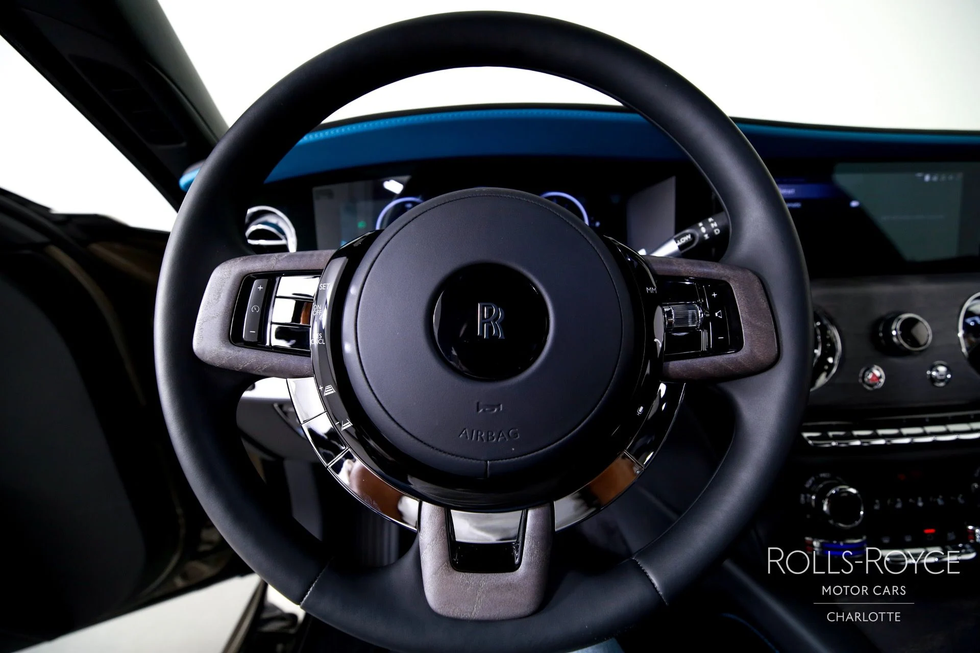 mph014_1676748819_Used_2025_Rolls_Royce_Ghost_1759510962_b5648d8541