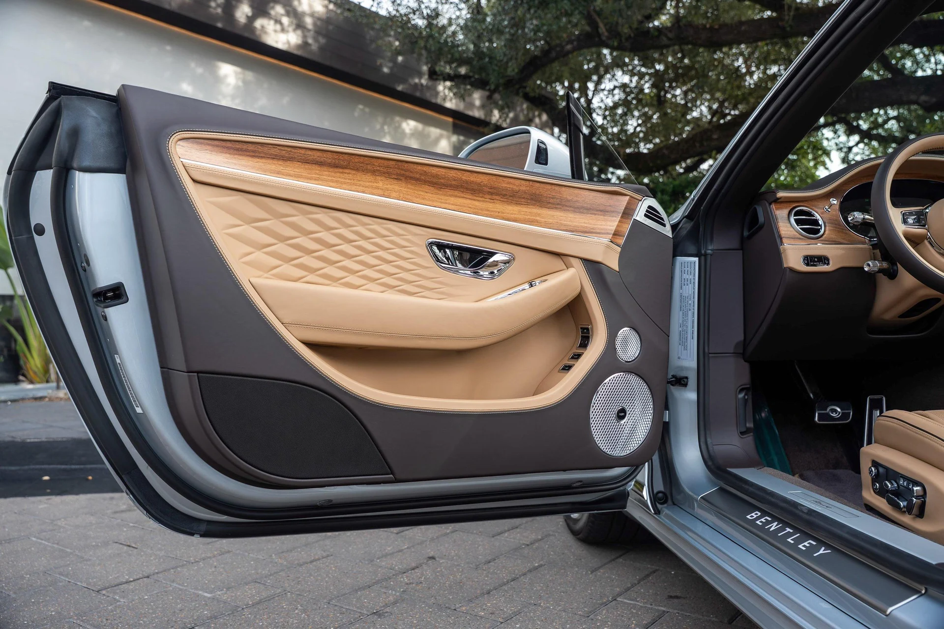 mph014_1690777036_477619926_69423fbb6f06135f3b57d9cf_9c4e9fd6b9