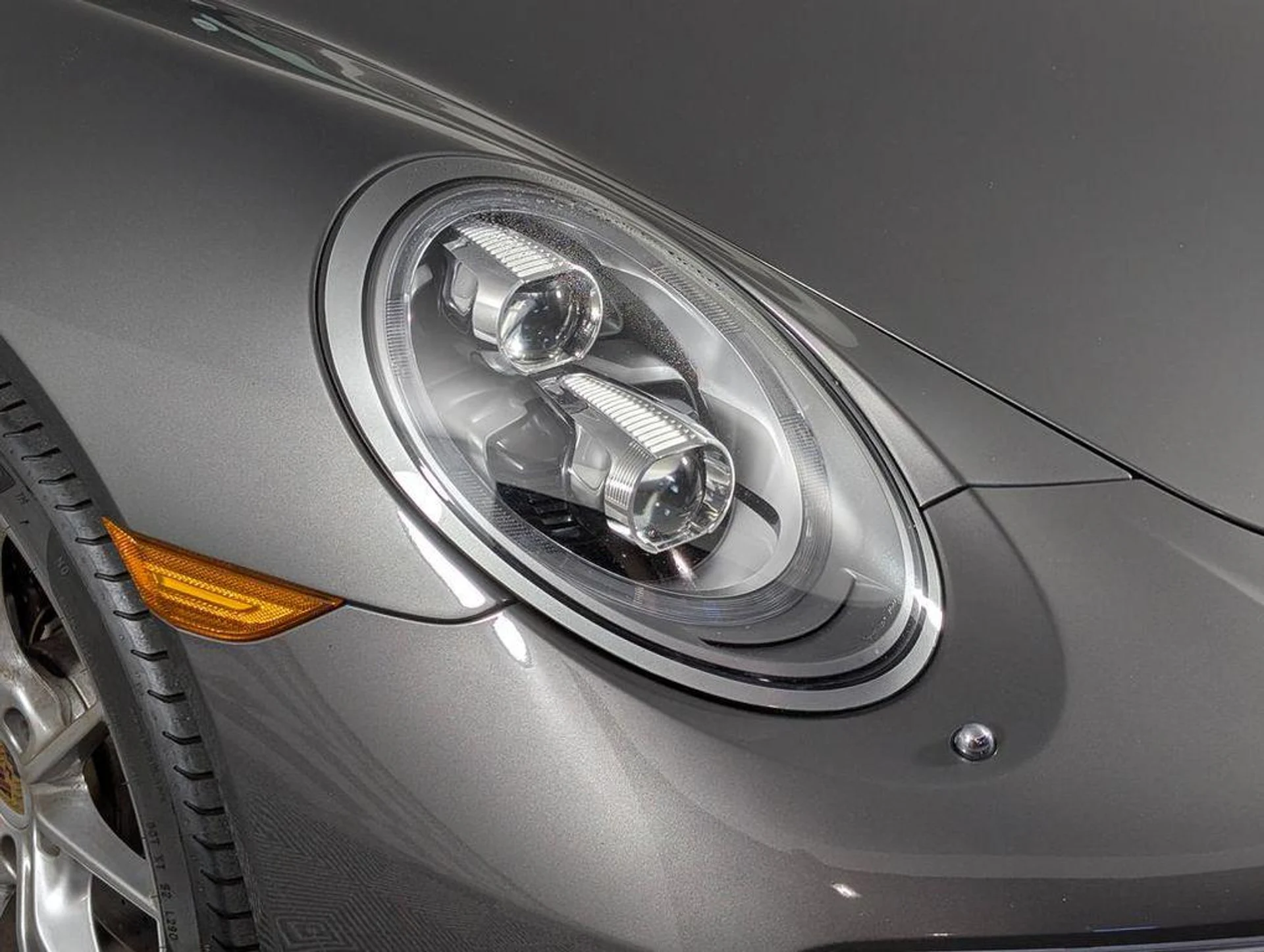 mph014_169152463_P3_U3_E7_Zps_QW_7_KS_0j_D_Ptj_E_Xh_A88_3103022373