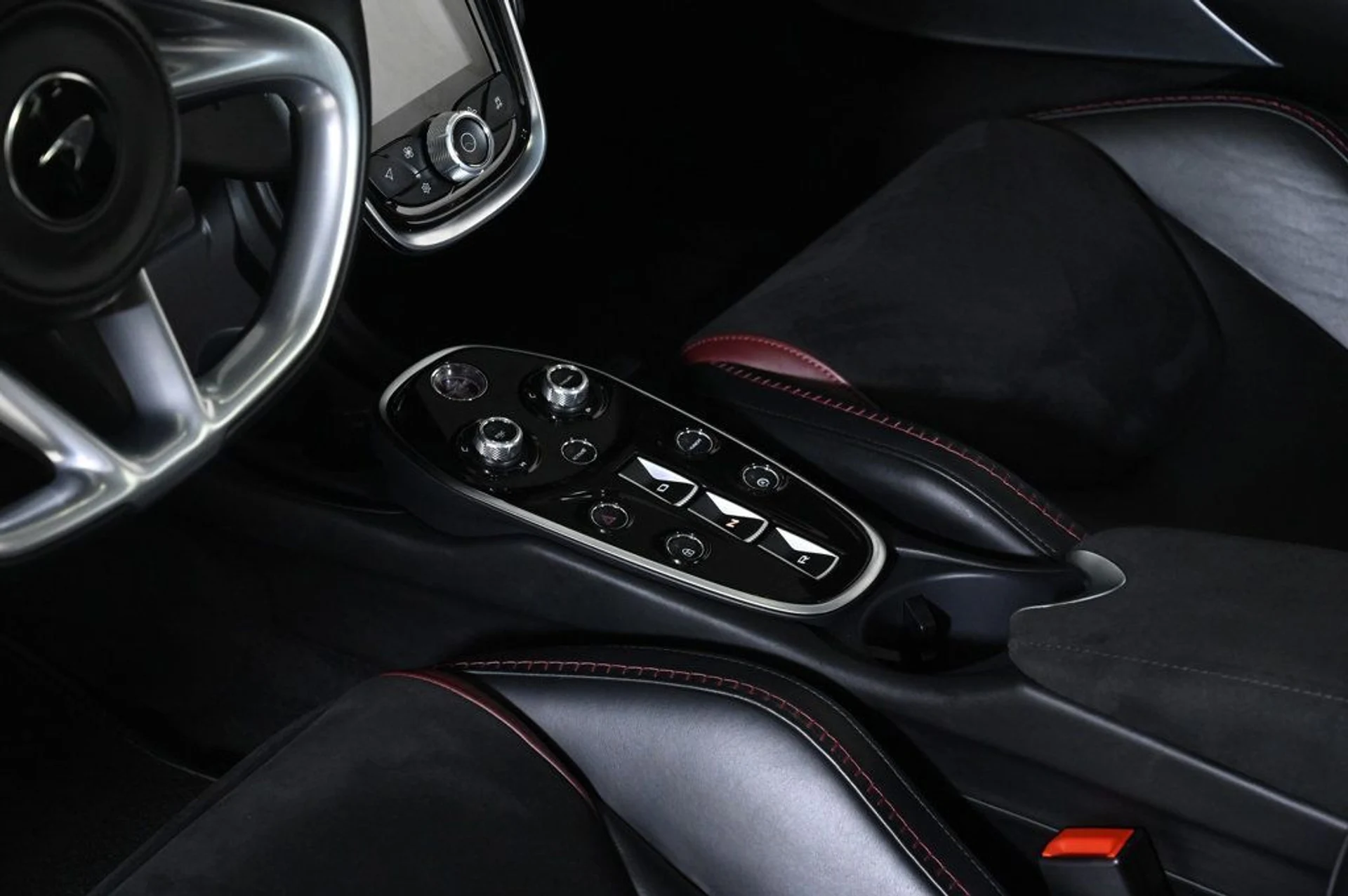 mph014_1695138019_used_2023_mclaren_gt_coupe_11350_22964498_14_1024_e588e83ab4