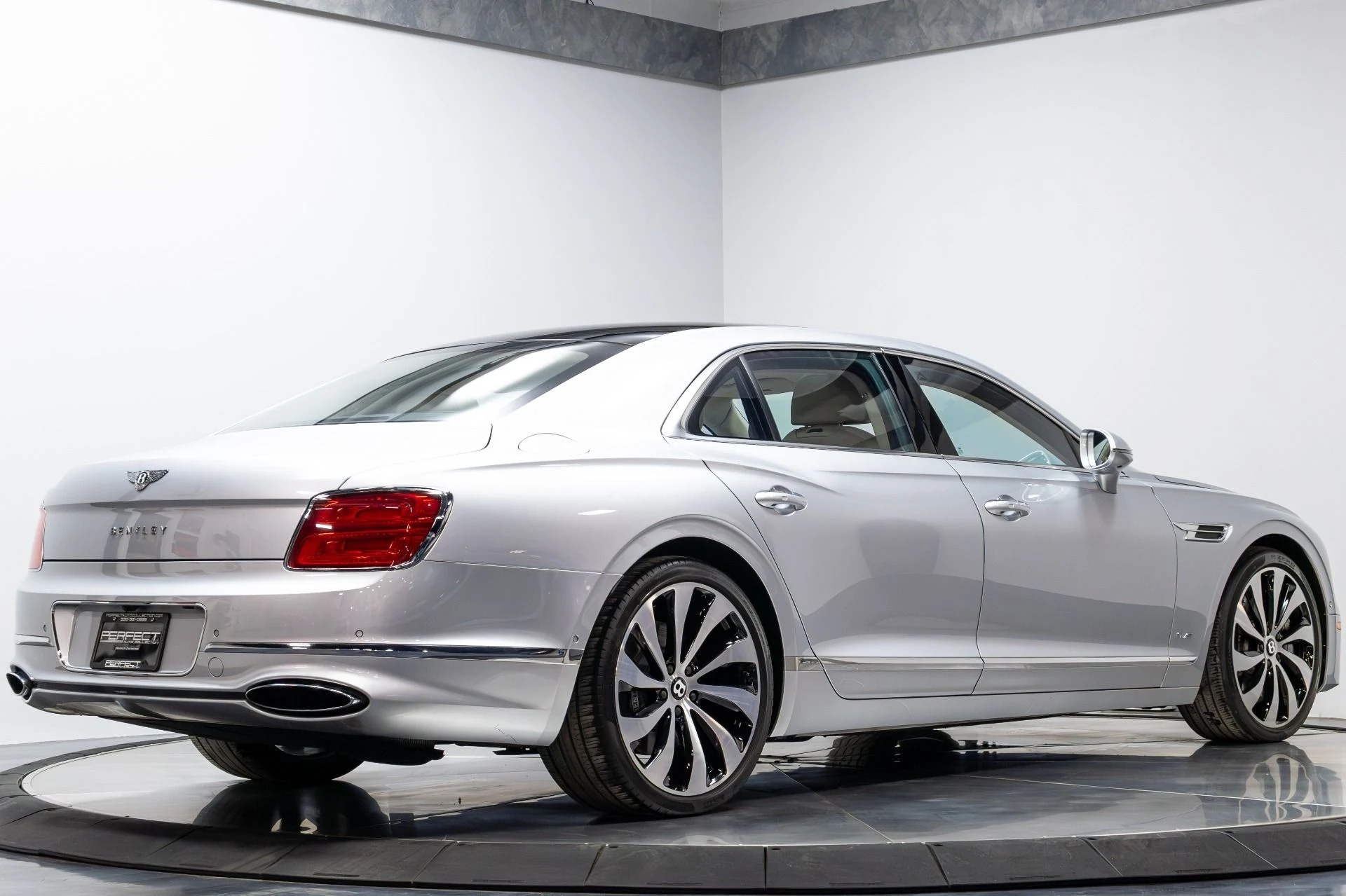 mph014_170184748_Used_2021_Bentley_Flying_Spur_W12_1772666284_25ad46b566