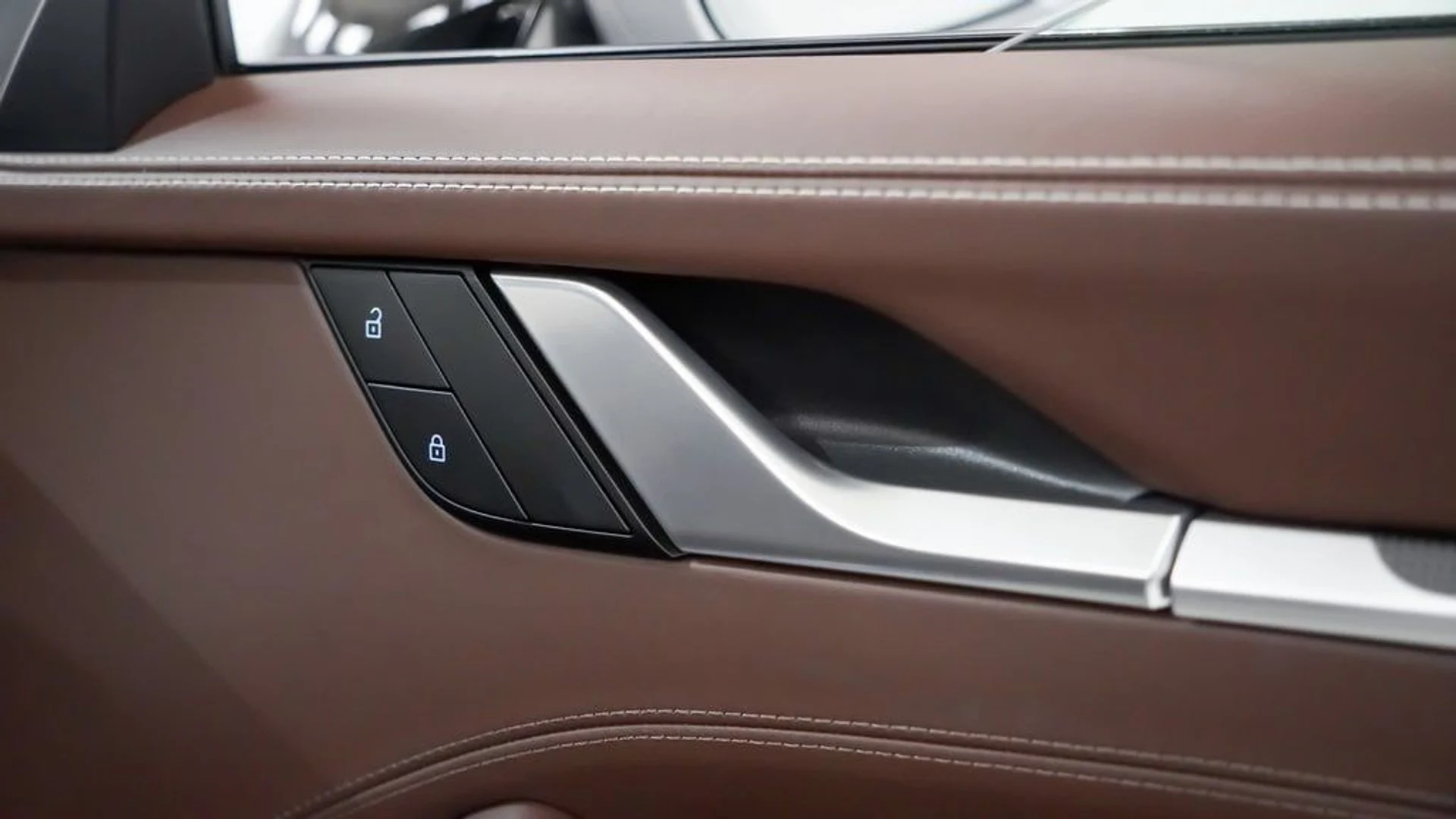 mph014_170337777_a7ba660f8d42fd786f18d71b6f73f53ax_0d778293cf